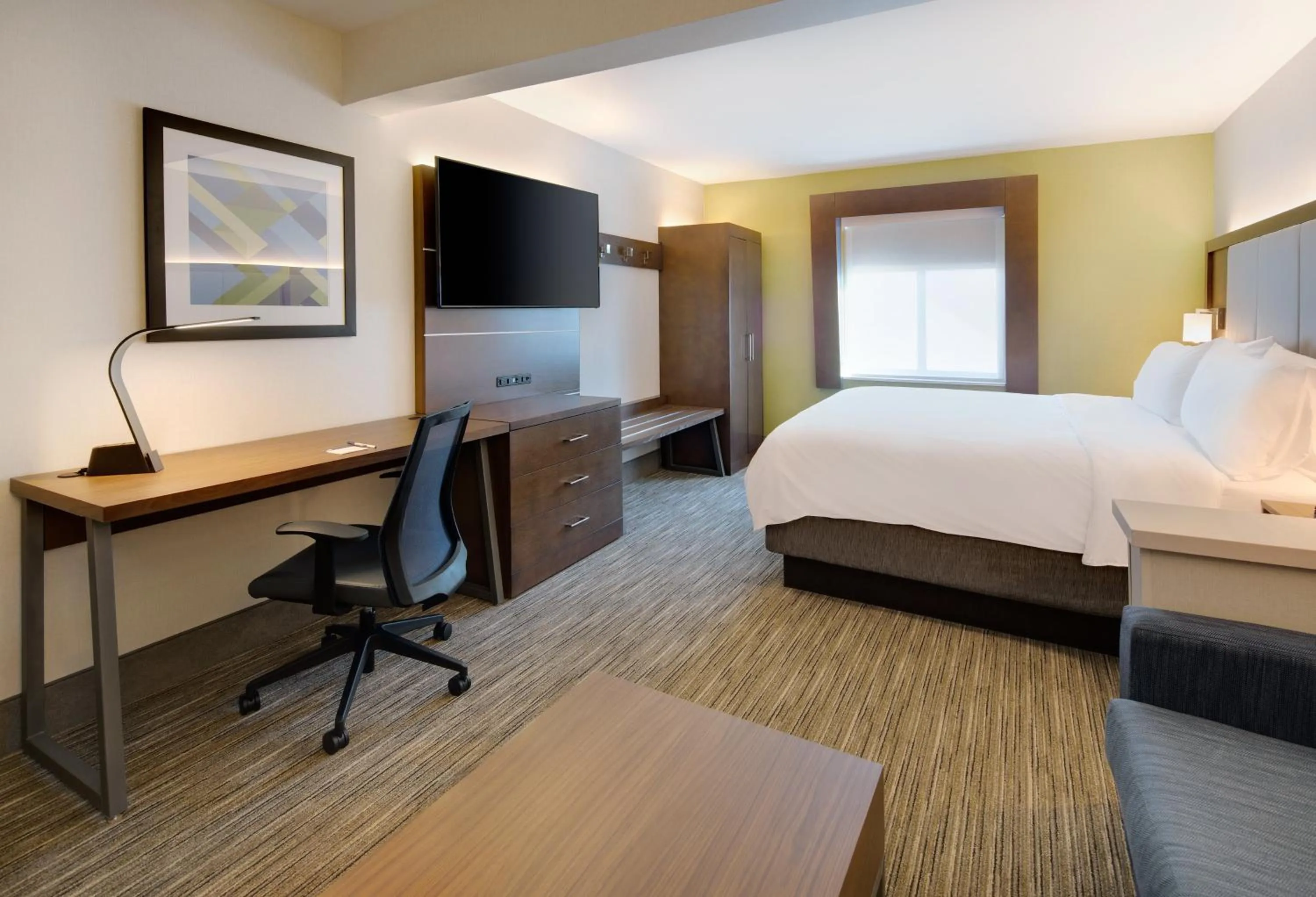 Photo of the whole room, Bed in Holiday Inn Express & Suites Bradley Airport by IHG