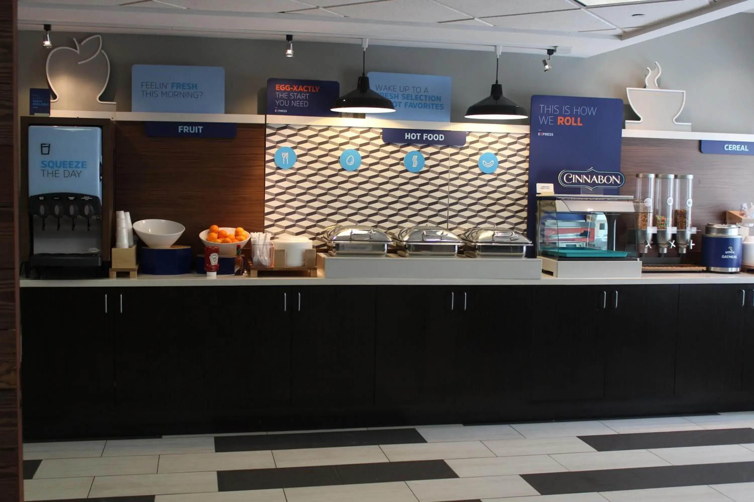 Breakfast in Holiday Inn Express & Suites Bradley Airport by IHG Breakfast in Holiday Inn Express & Suites Bradley Airport by IHG