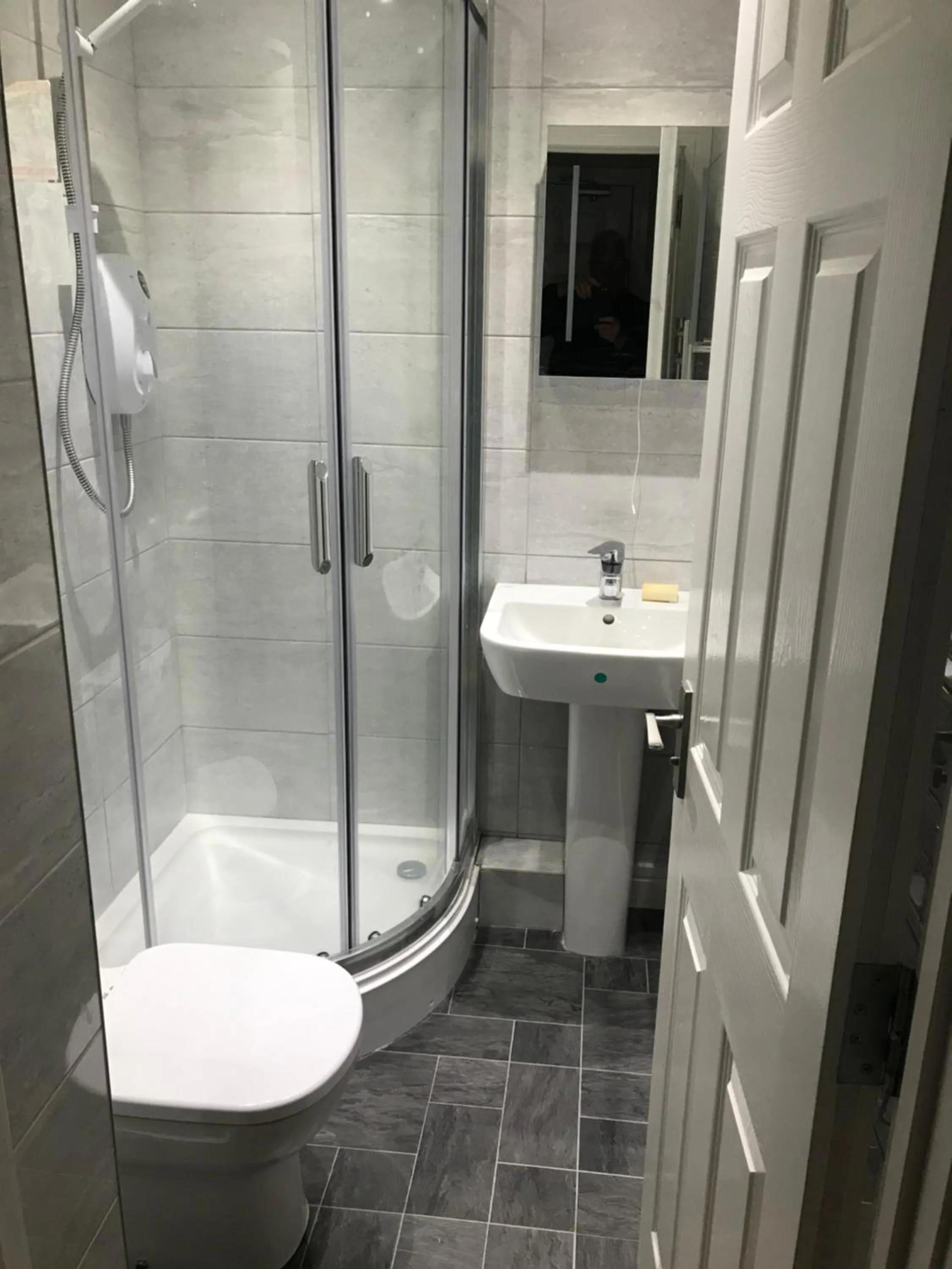 1 Lisburne House