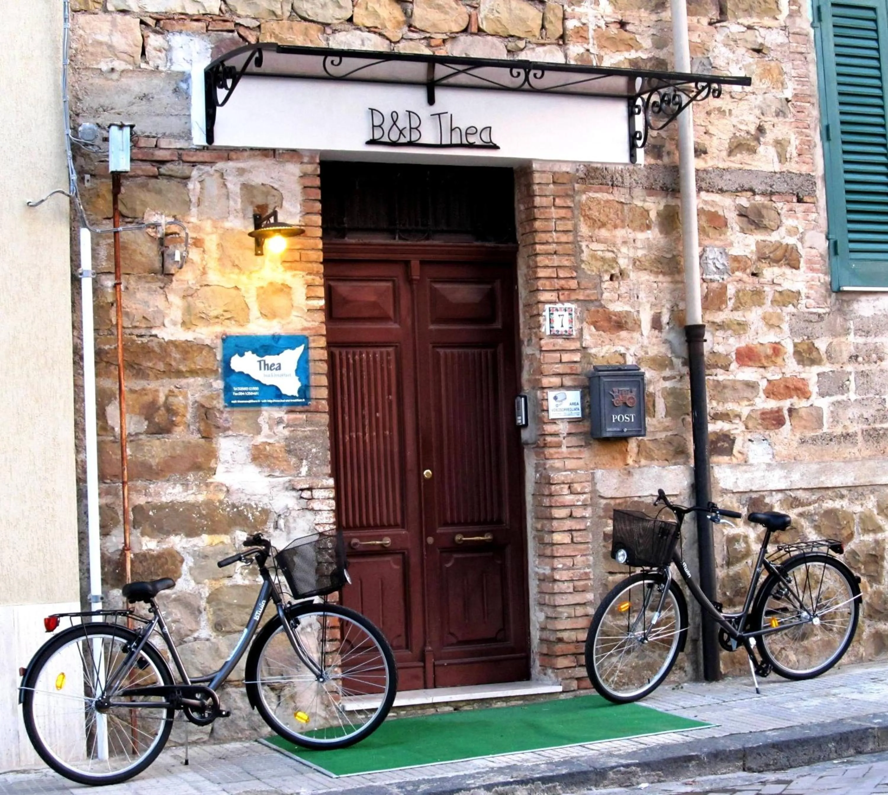 Decorative detail in Thea B&B