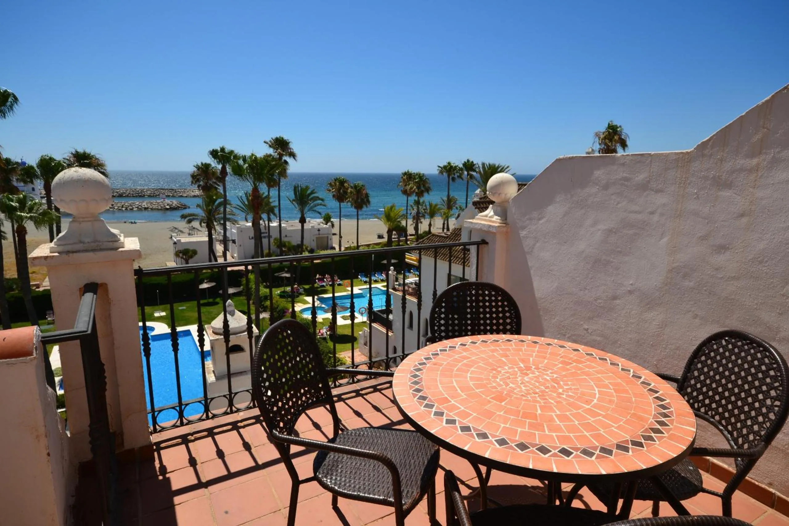 Balcony/Terrace in marina real 425