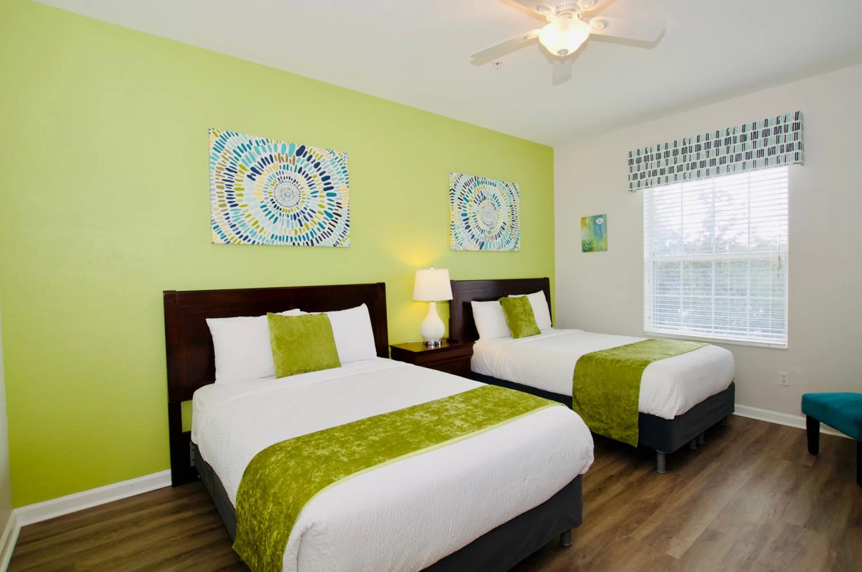 Bed in Vista Cay at Epic Universe - Standard 3 bedroom condo