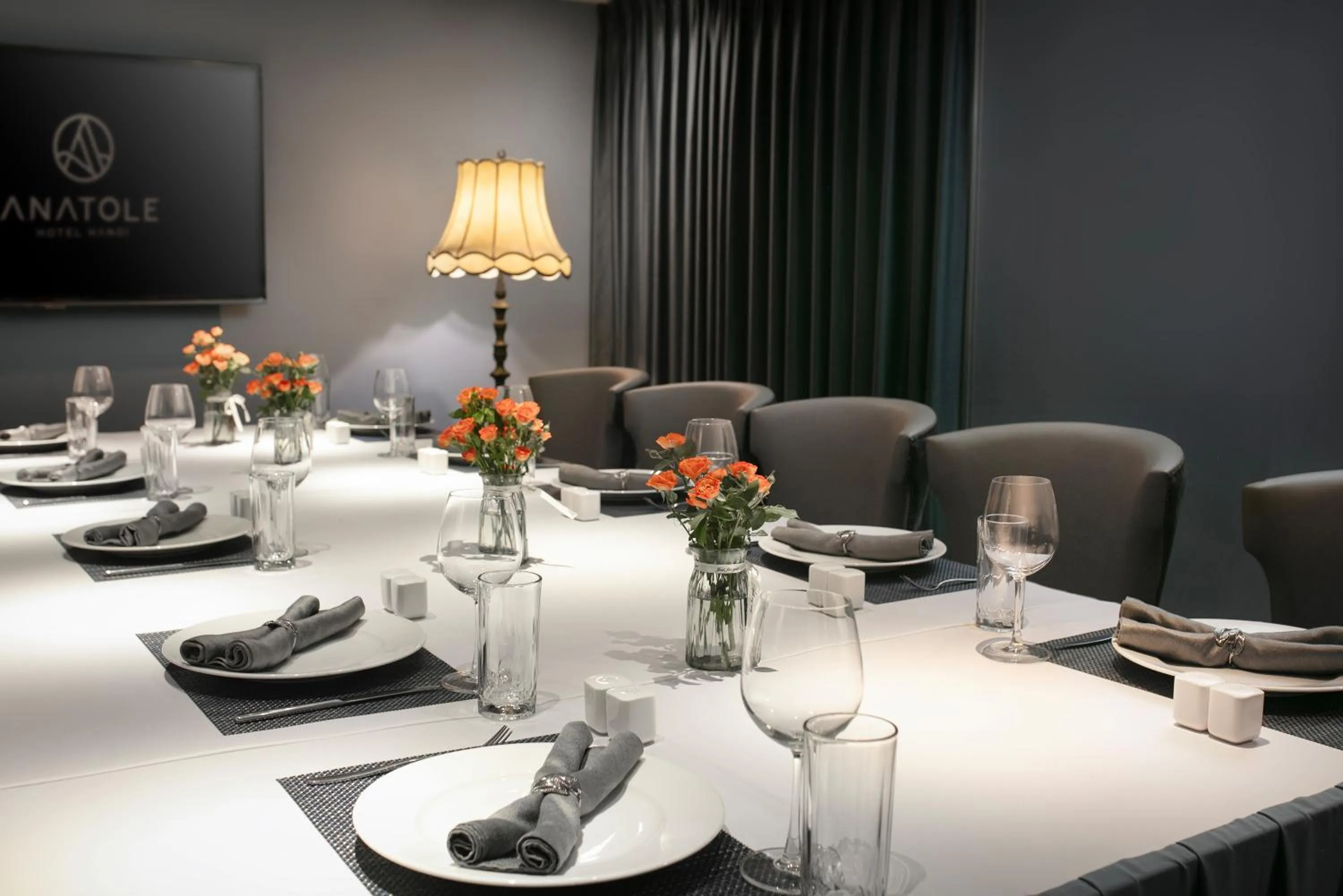 Restaurant/places to eat in Anatole Hotel Hanoi