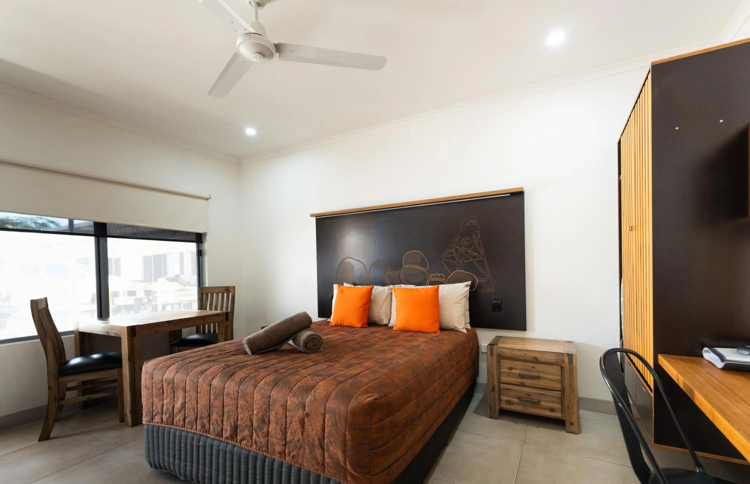 Photo of the whole room, Bed in Safari Lodge Motel