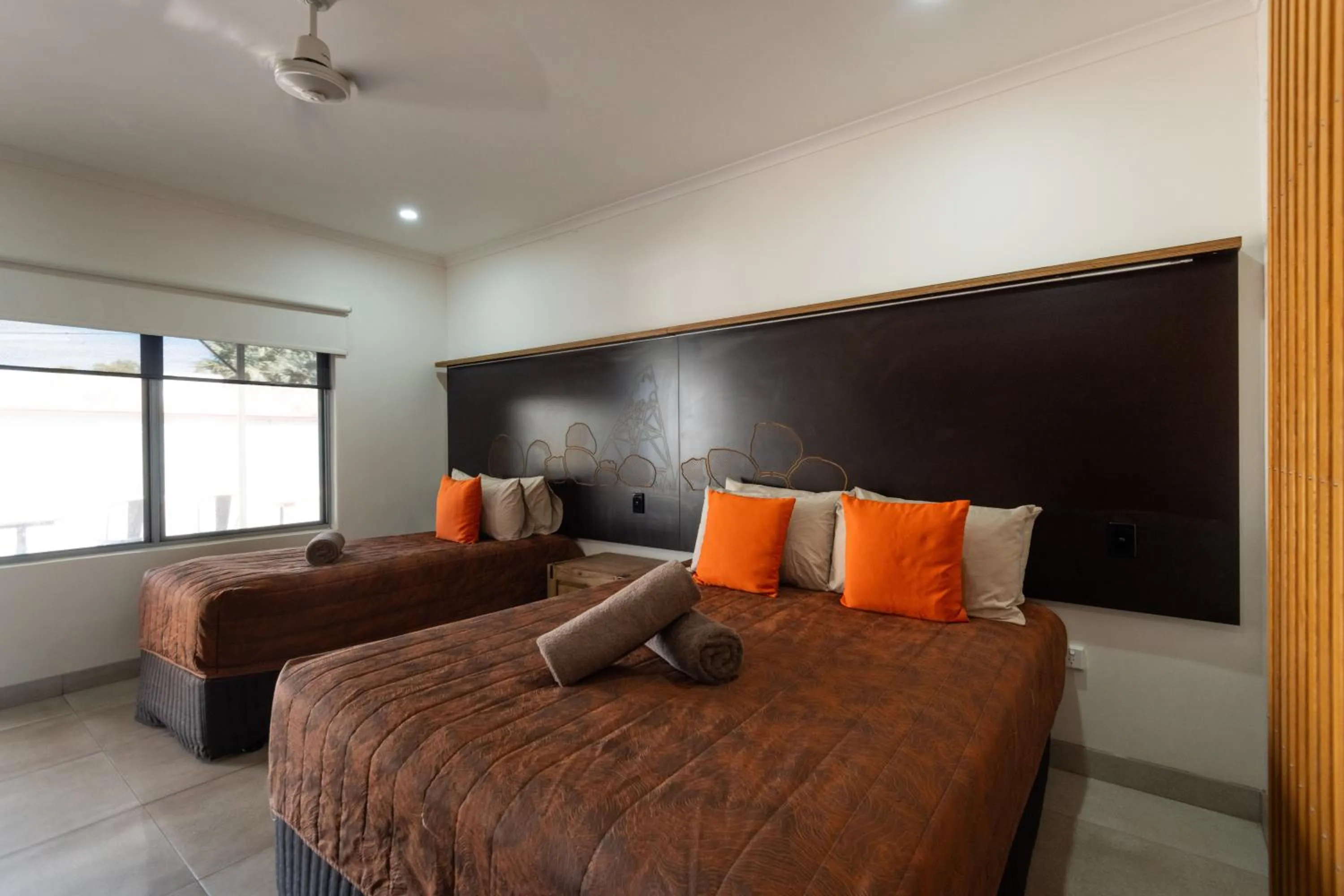 Bedroom, Bed in Safari Lodge Motel