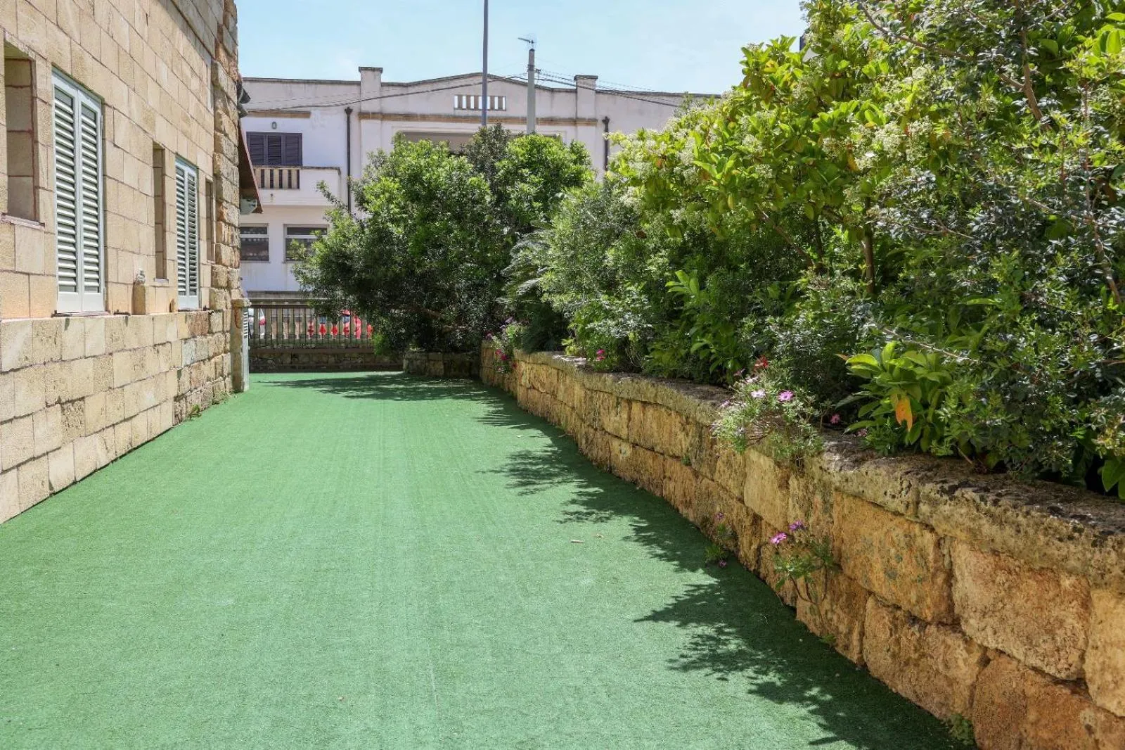 Inner courtyard view in Antico Borgo Marchese