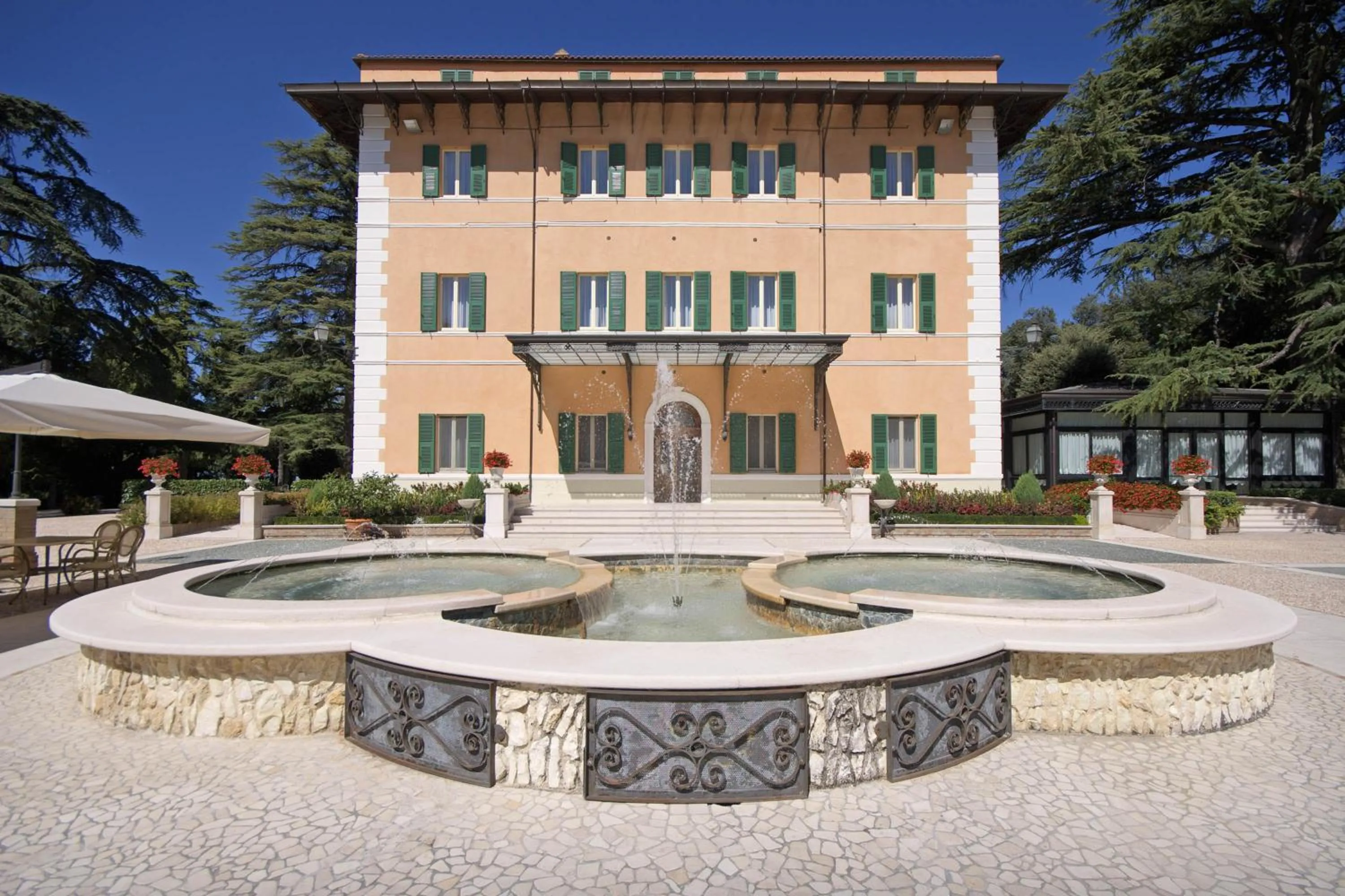 Facade/entrance in Hotel Villa Verdefiore
