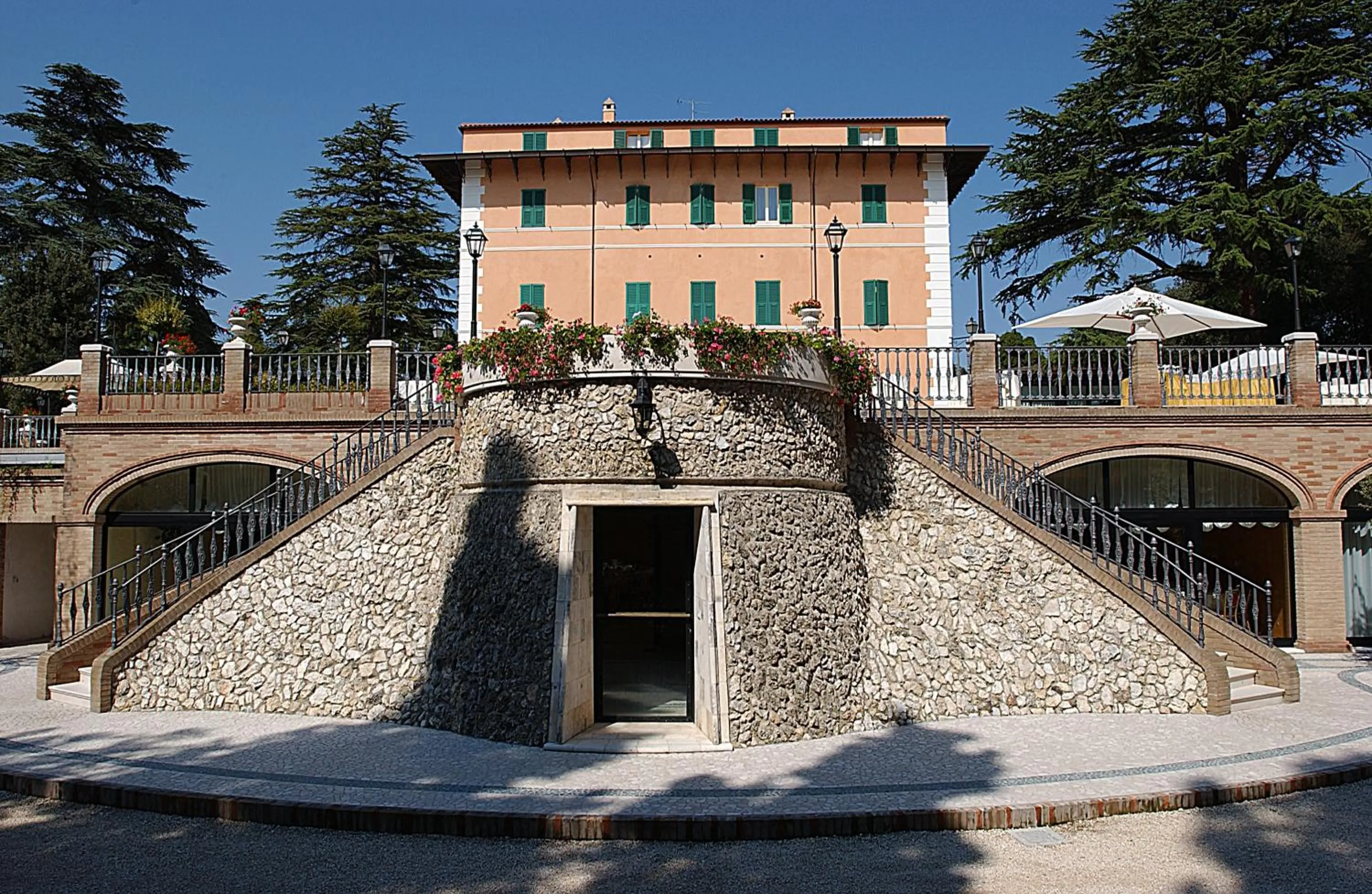 Facade/entrance in Hotel Villa Verdefiore