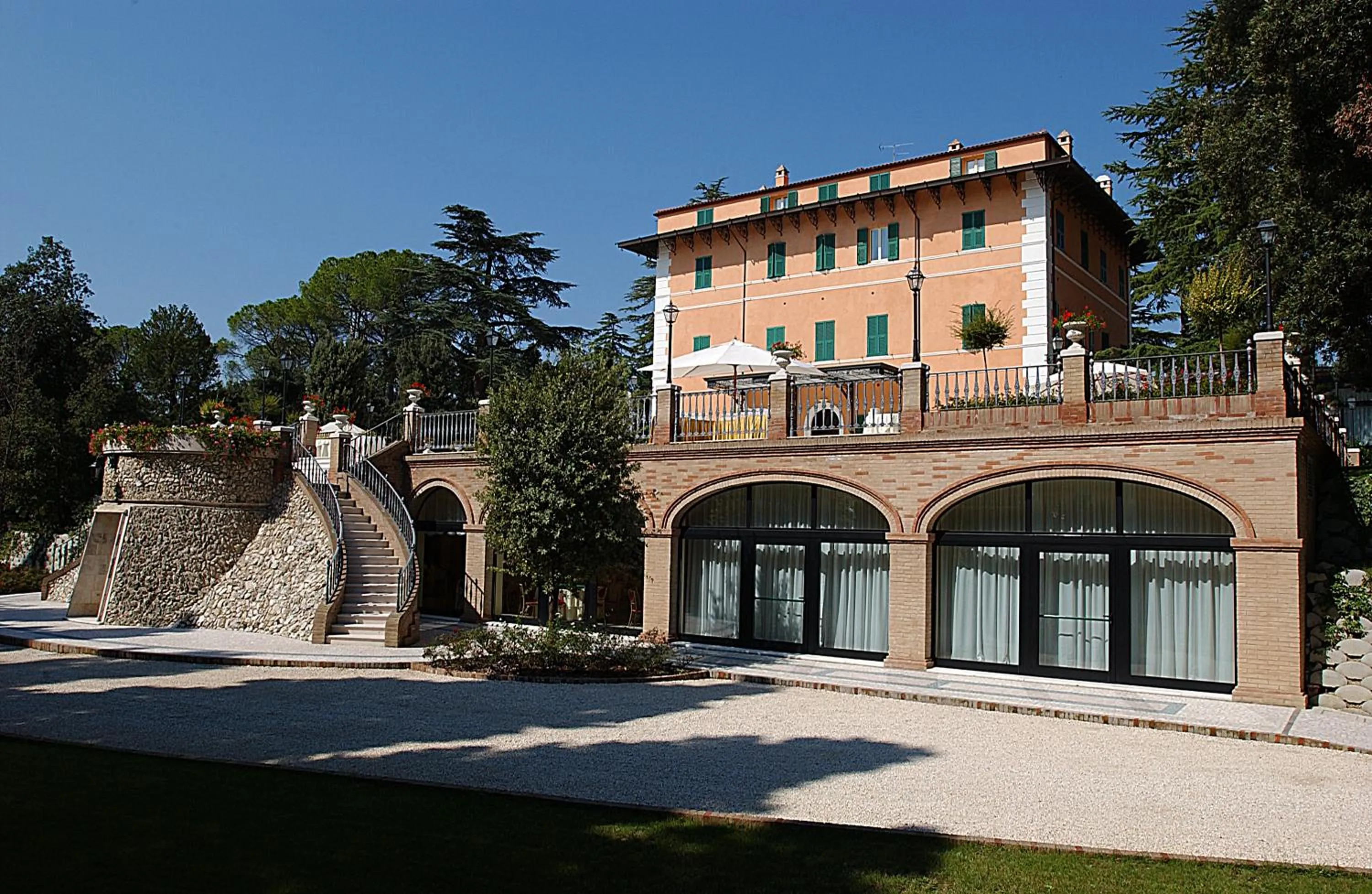 Facade/entrance in Hotel Villa Verdefiore