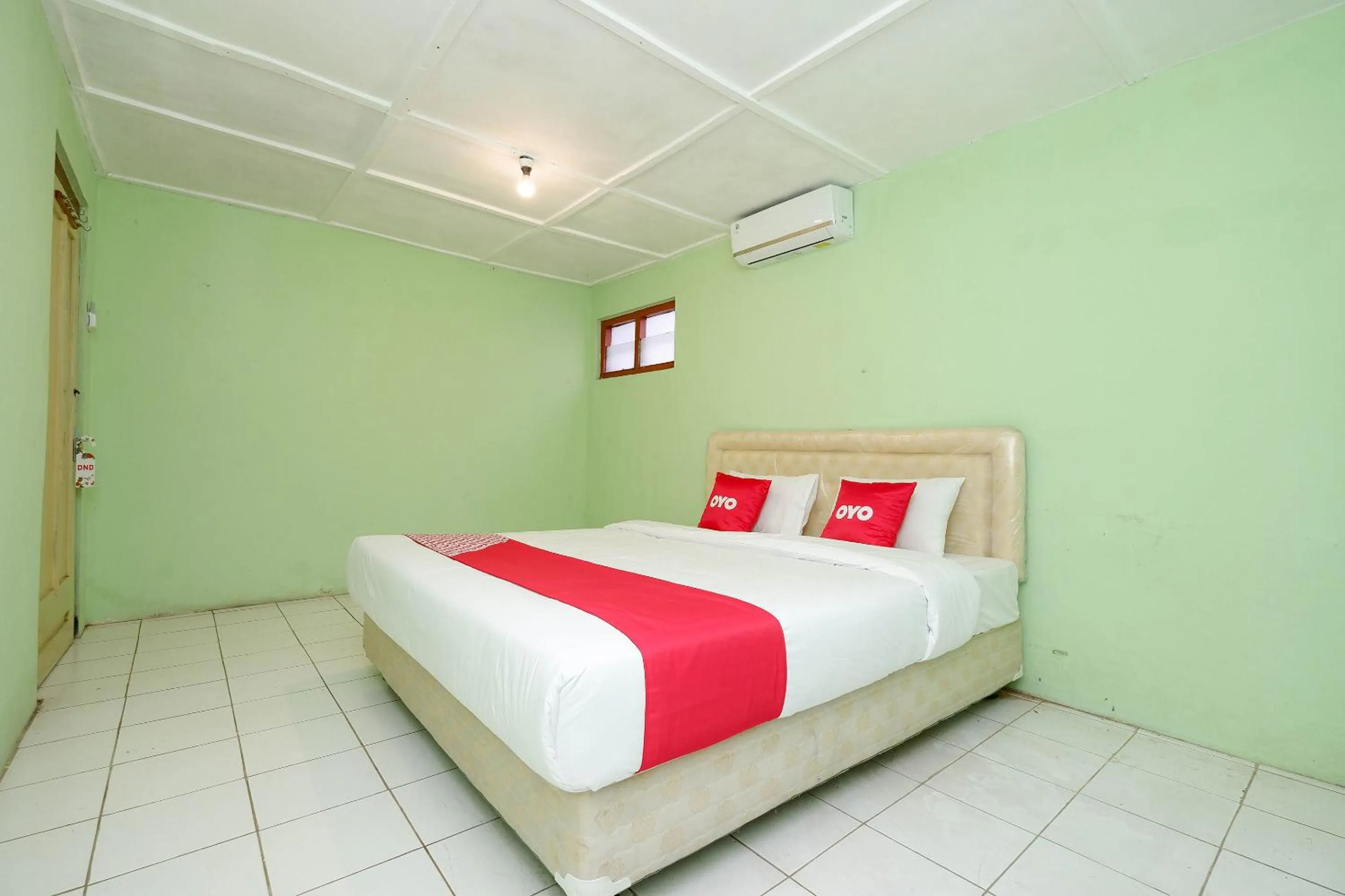 Bedroom in SUPER OYO Capital O 1808 New Bandungan Indah