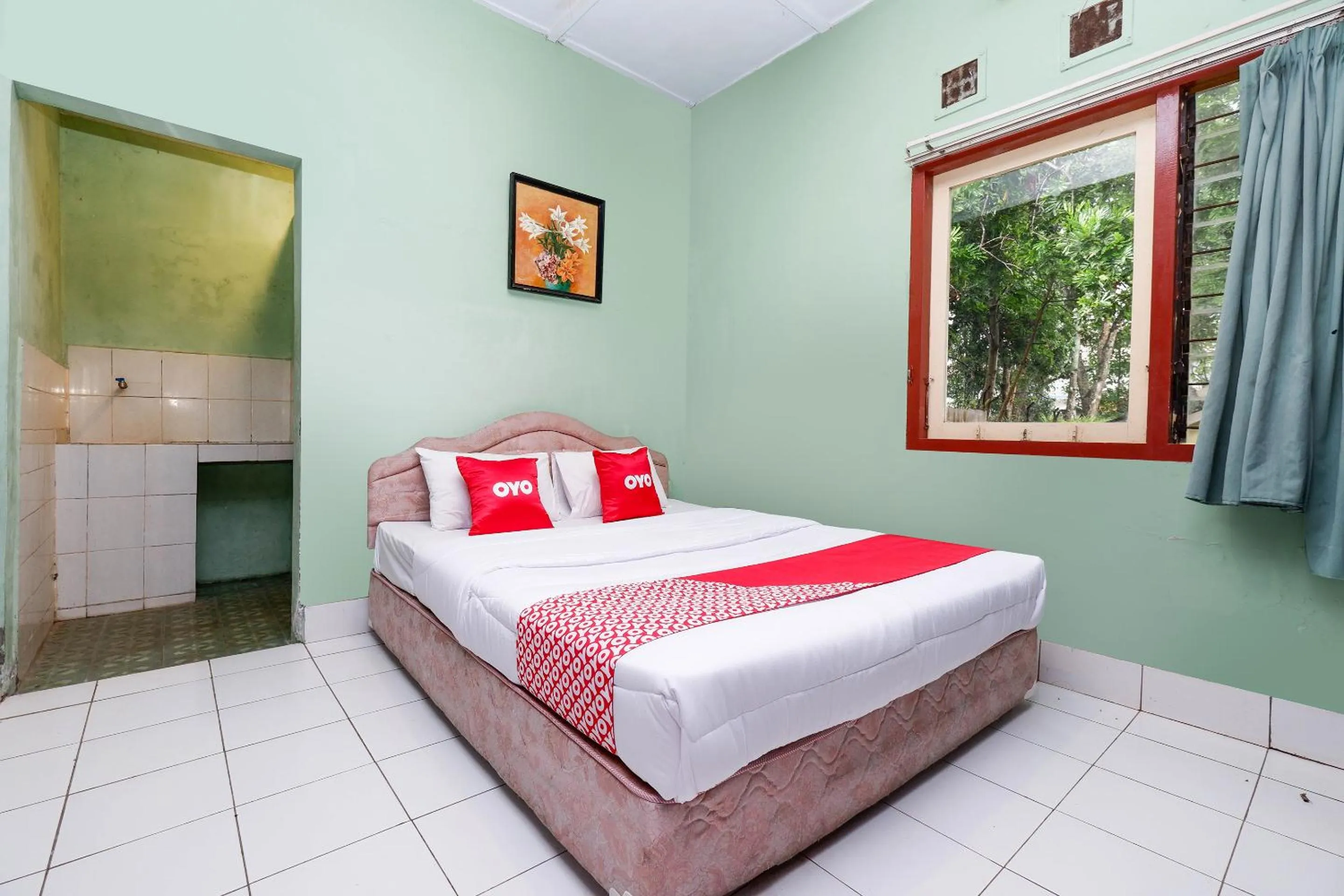 Bedroom in SUPER OYO Capital O 1808 New Bandungan Indah