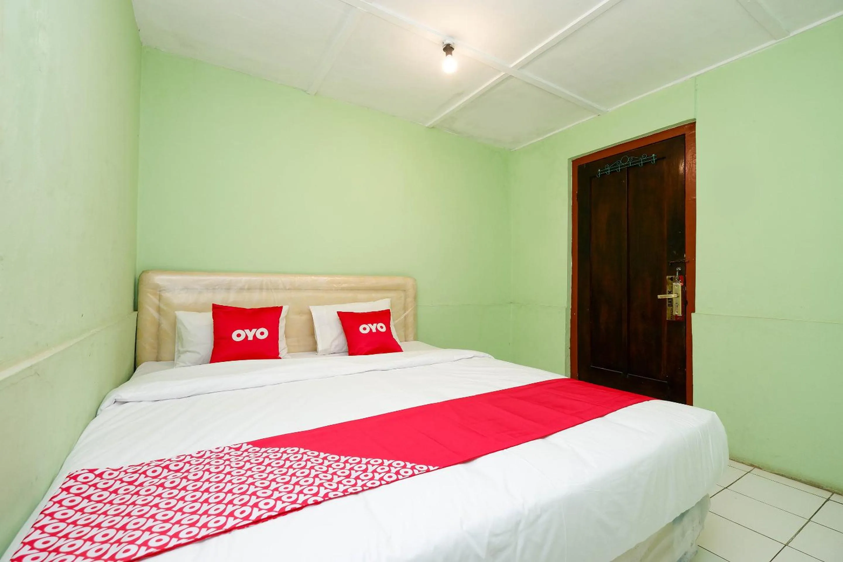 Bedroom in SUPER OYO Capital O 1808 New Bandungan Indah