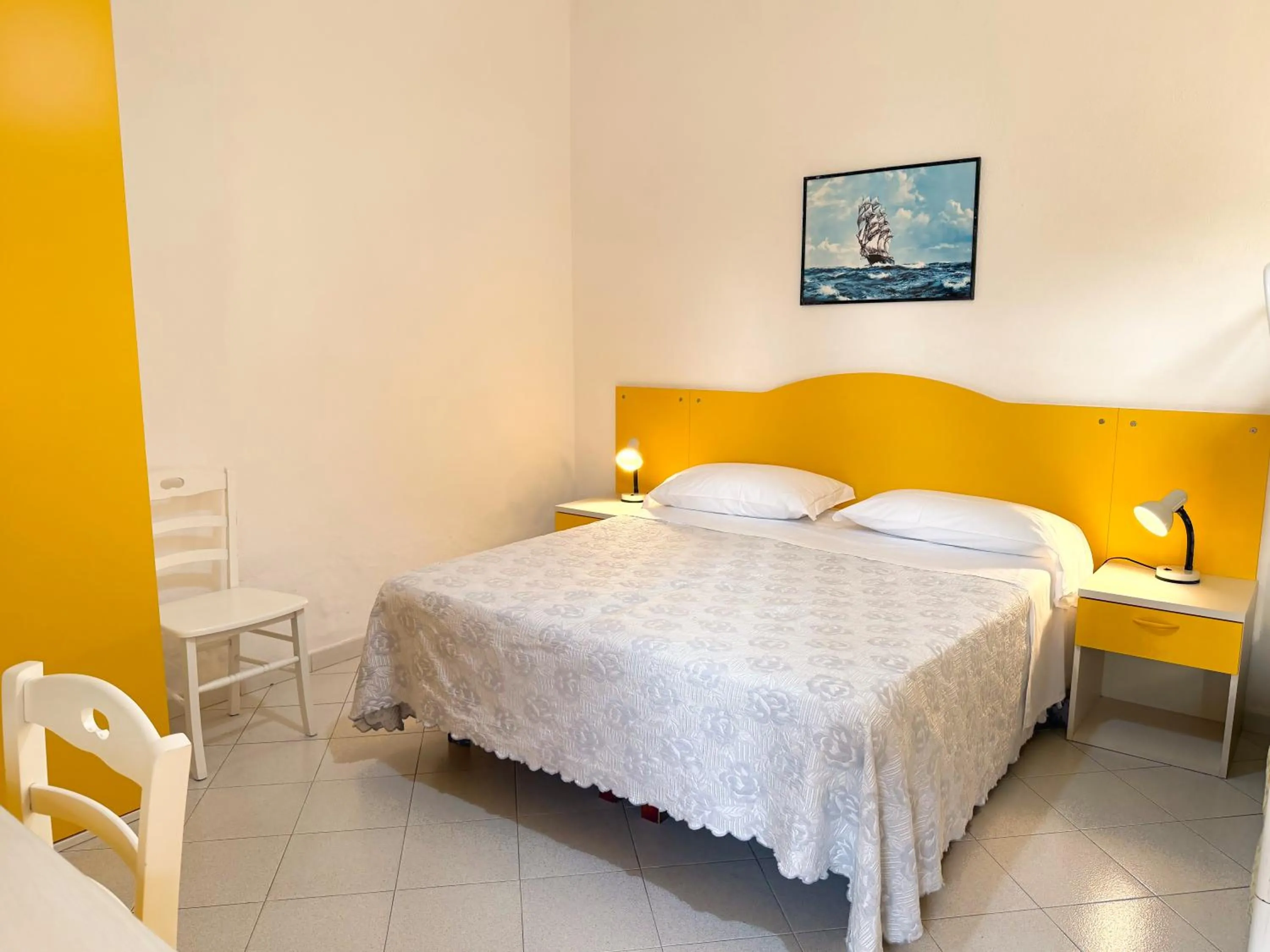 Bedroom, Bed in Pensione Villa Mena