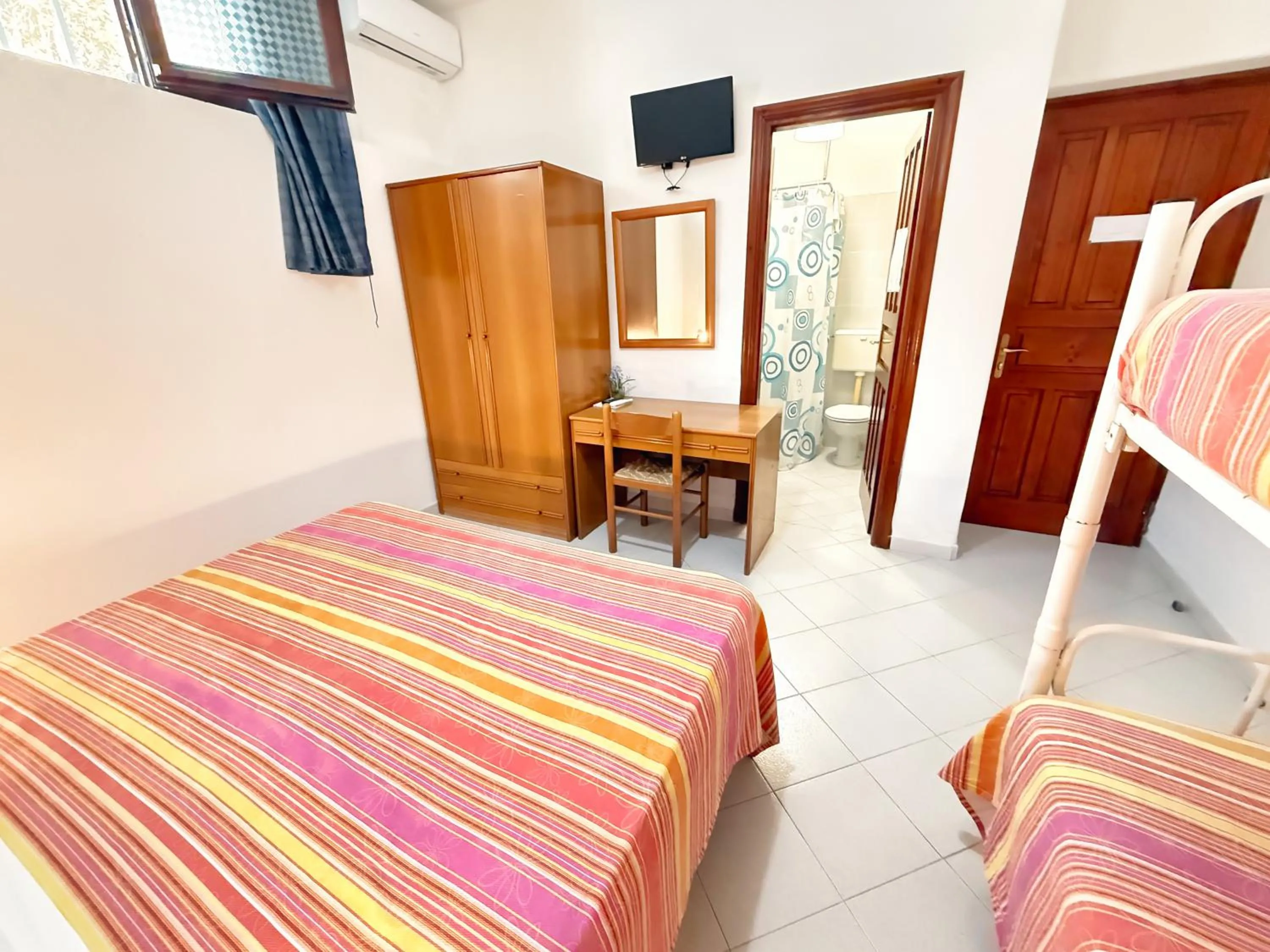 Bedroom, Bed in Pensione Villa Mena