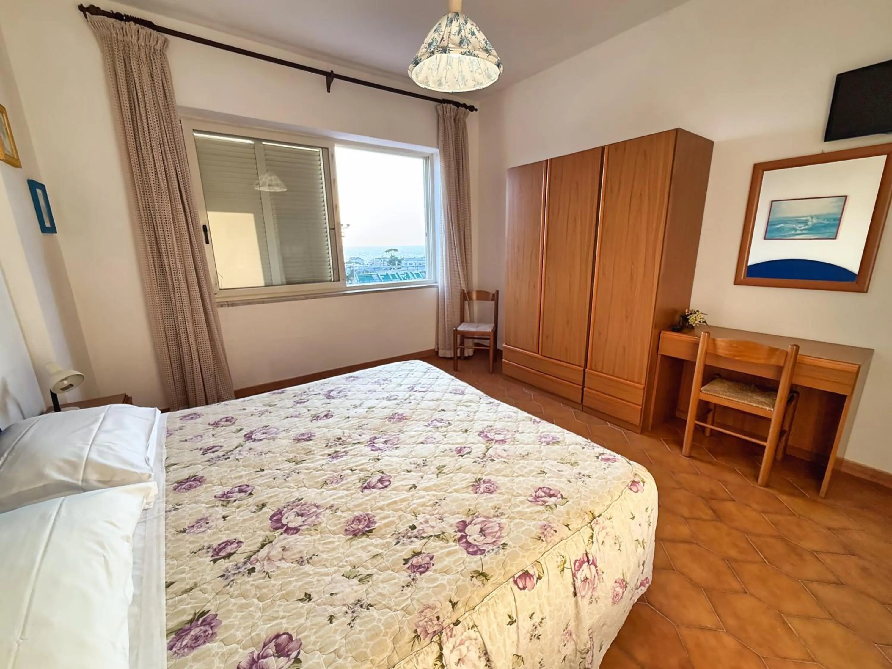 Bedroom, Bed in Pensione Villa Mena