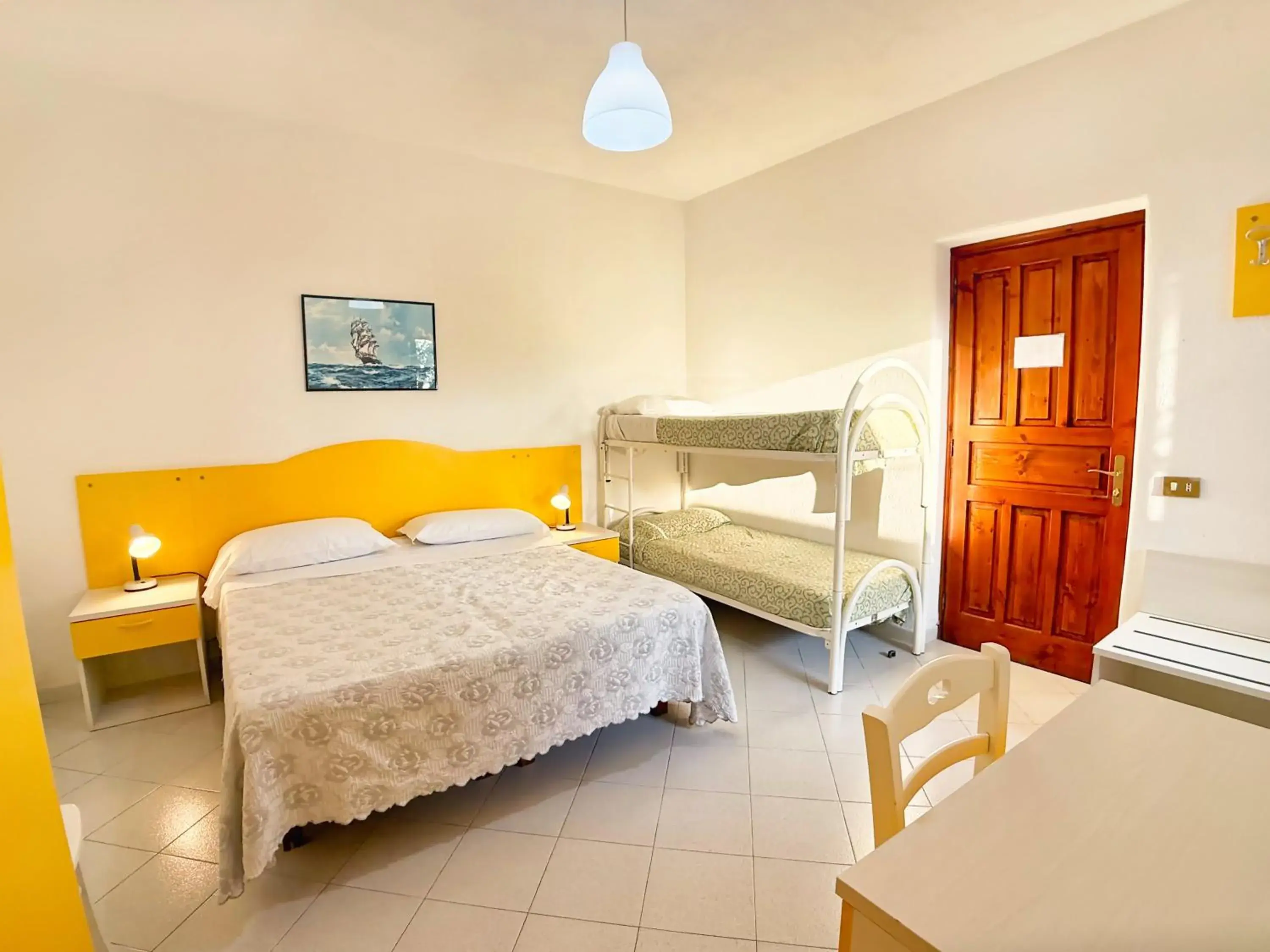 Bedroom, Bed in Pensione Villa Mena Bedroom, Bed in Pensione Villa Mena