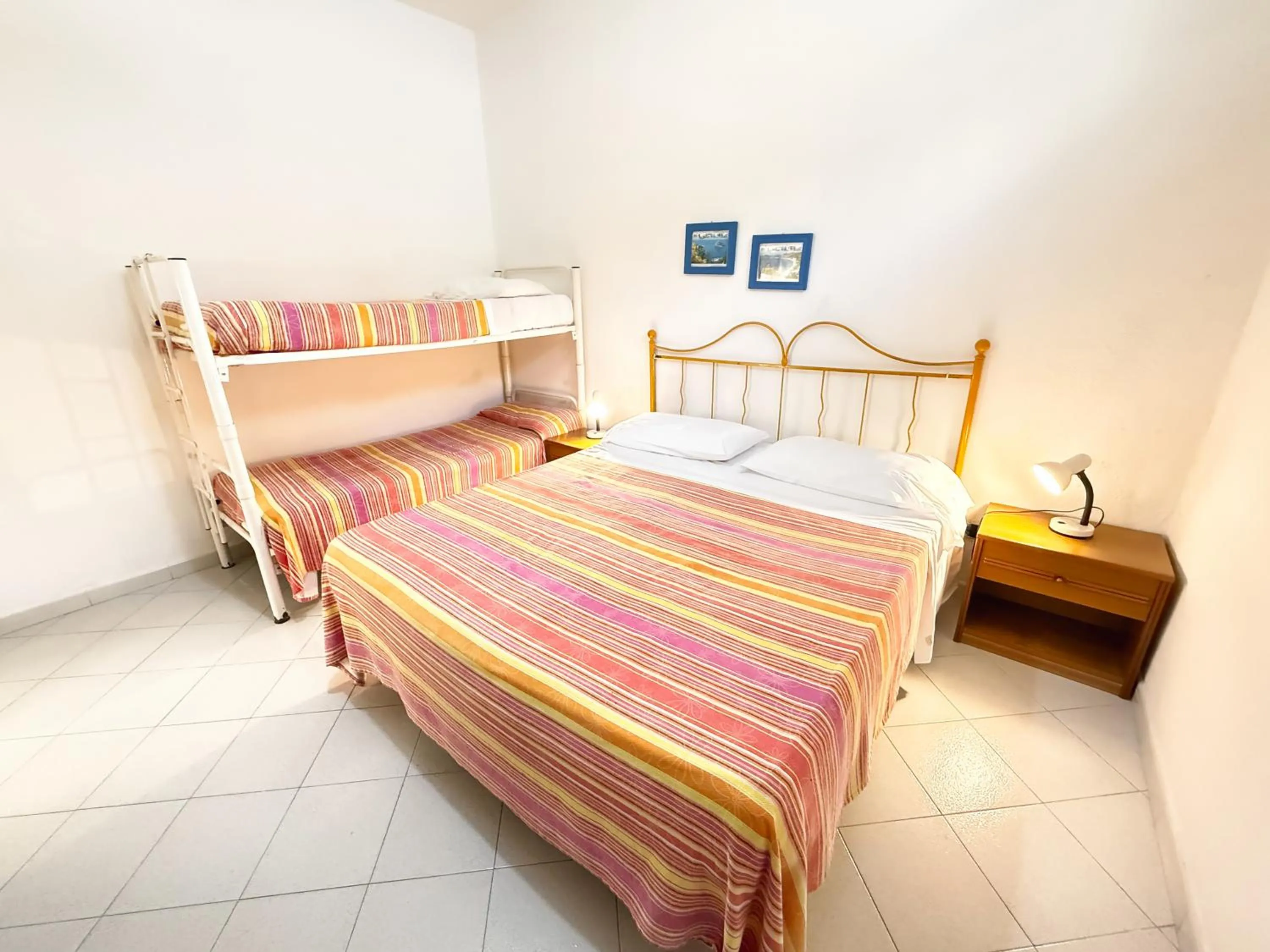 Bedroom, Bed in Pensione Villa Mena