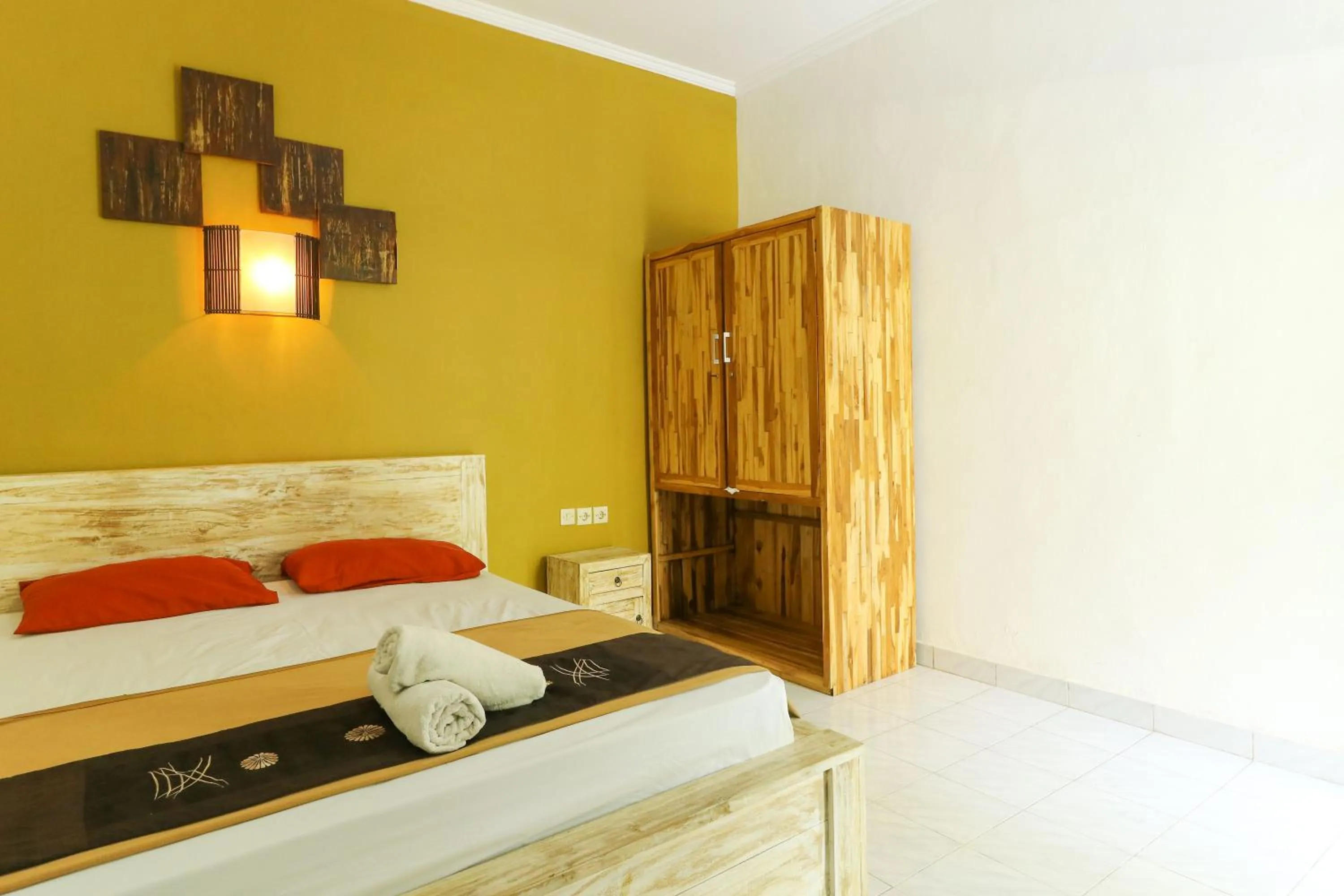 Bedroom, Bed in The Legian Mas Beach Inn