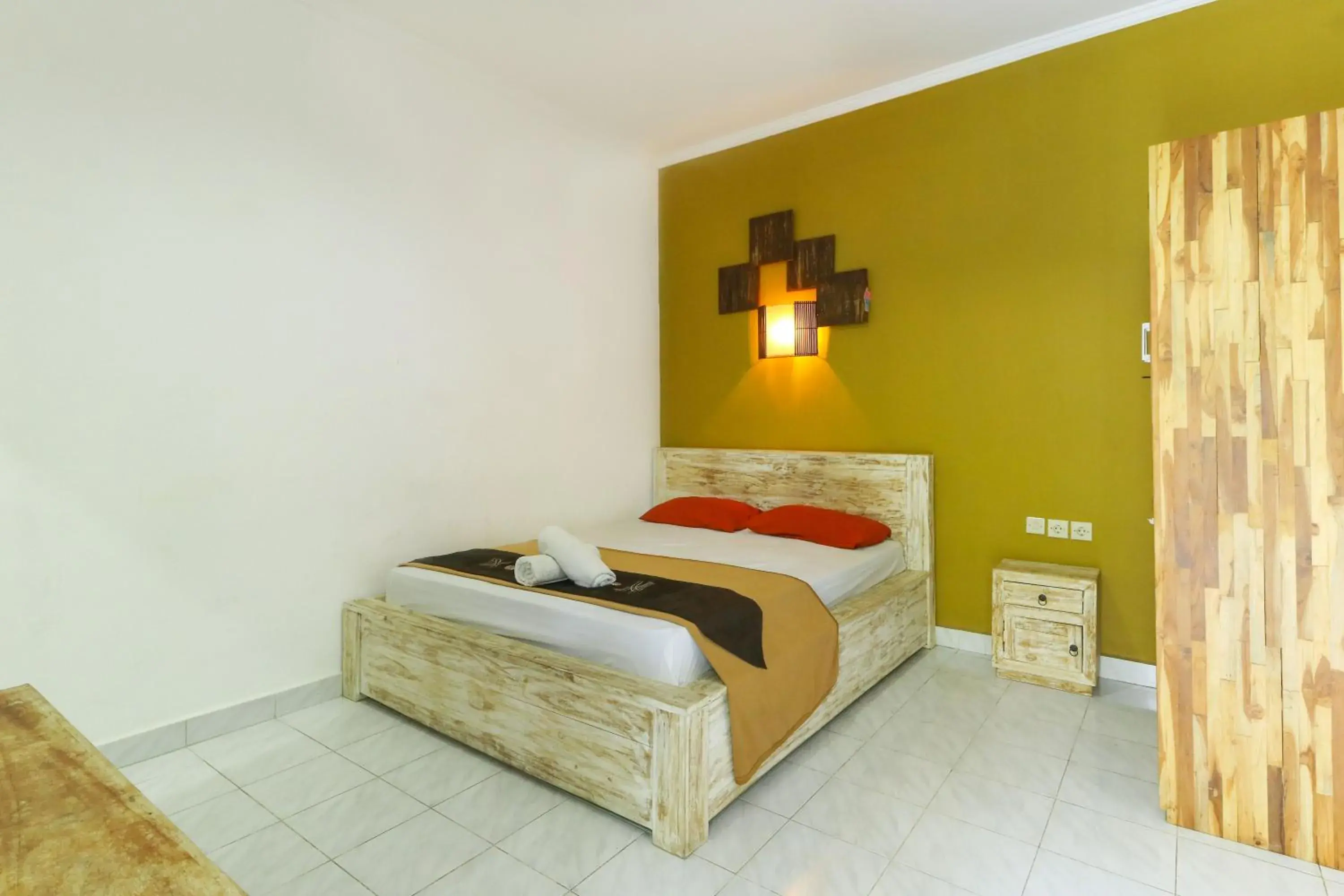 Bedroom, Bed in The Legian Mas Beach Inn Bedroom, Bed in The Legian Mas Beach Inn