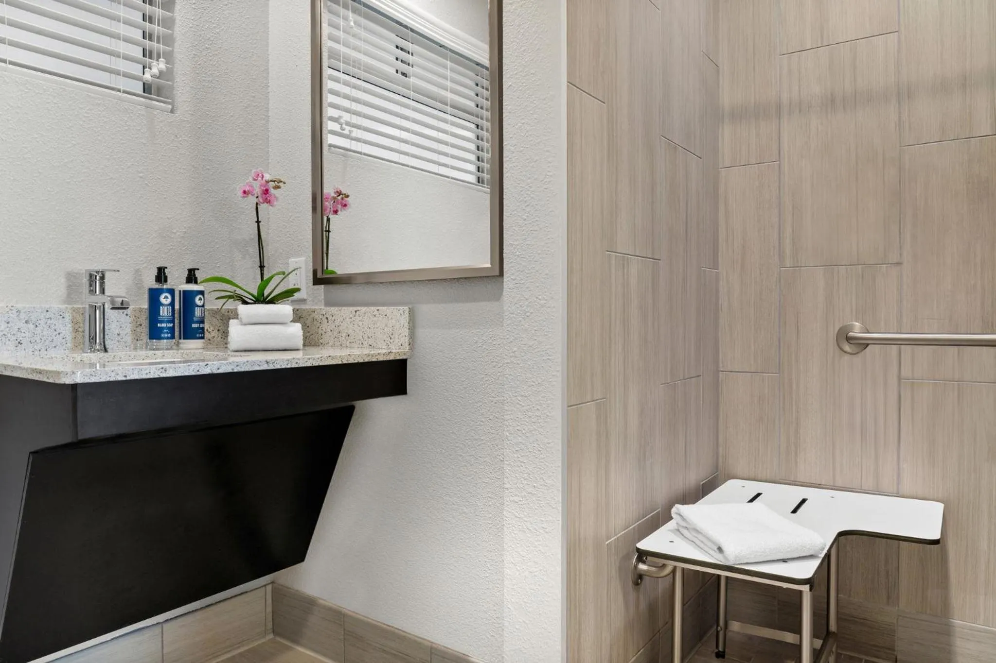 Property building in The Suites at Fisherman's Wharf