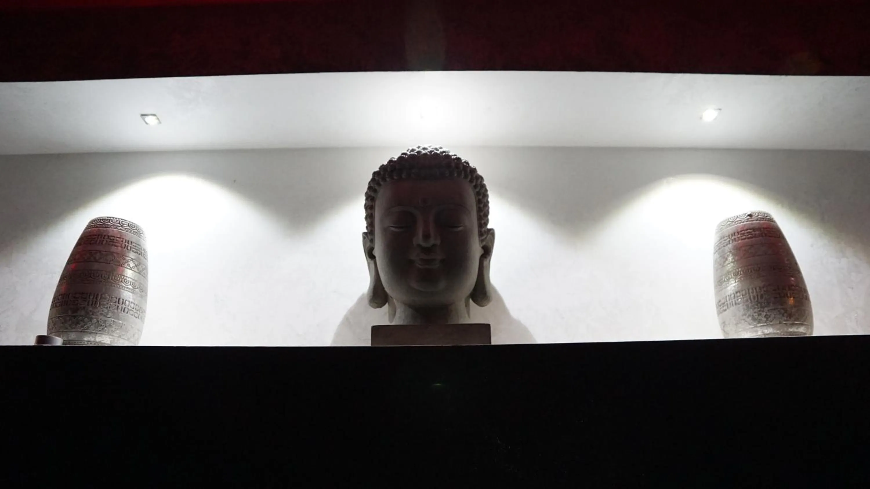 Decorative detail in Meeting Hotel