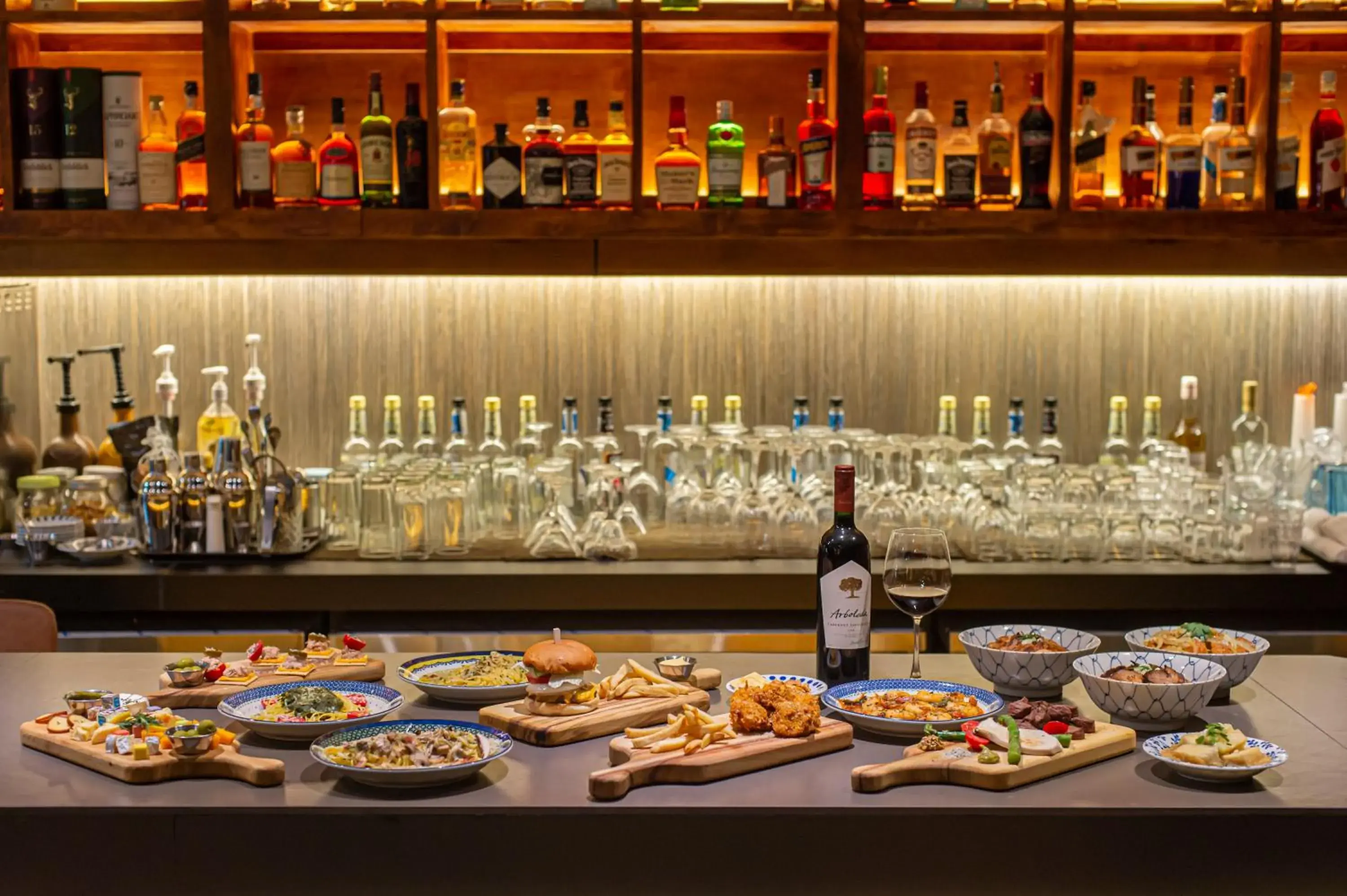 Lounge or bar in Glue Hotel Lounge or bar in Glue Hotel