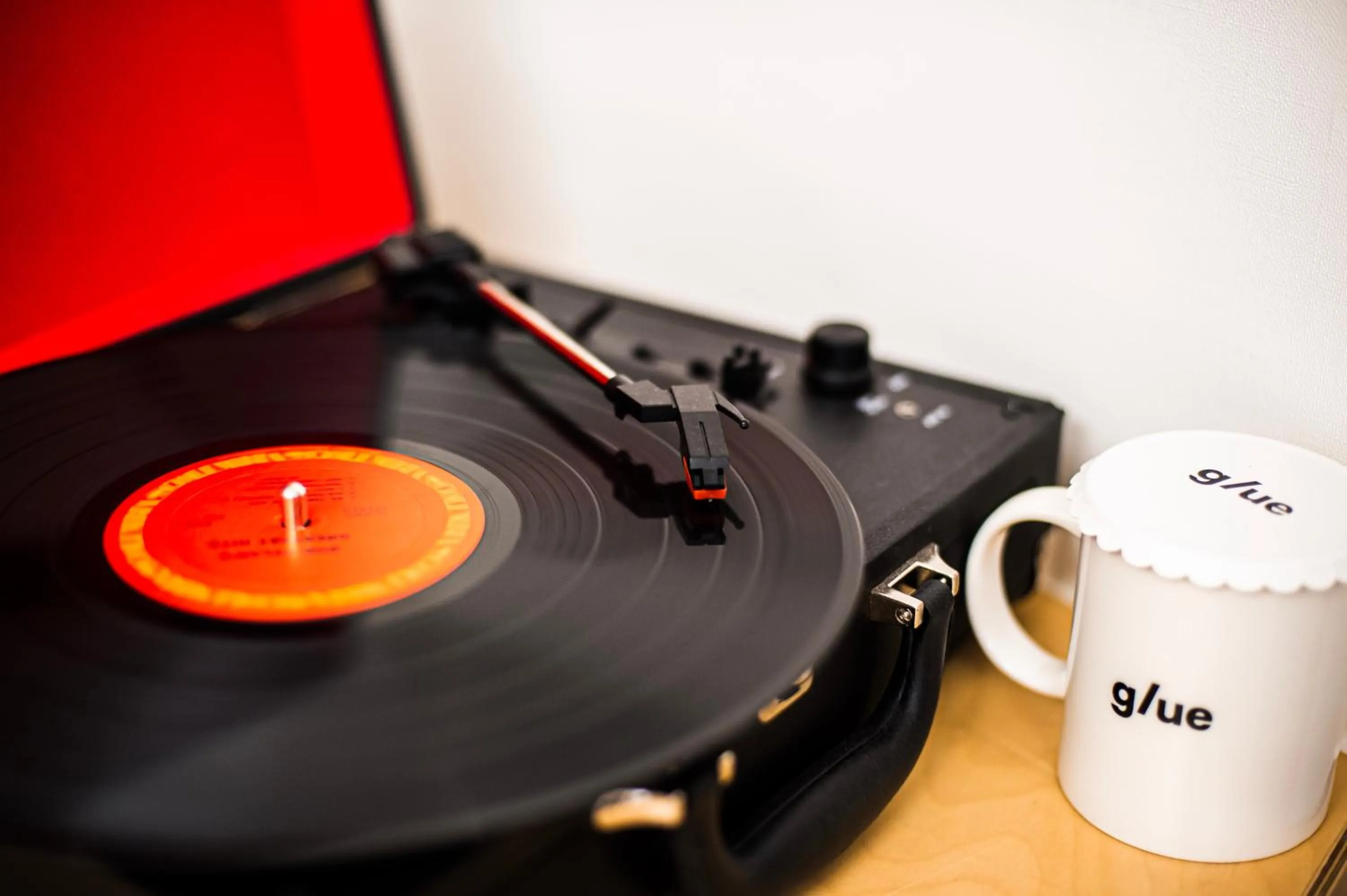 Photo of the whole room in Glue Hotel