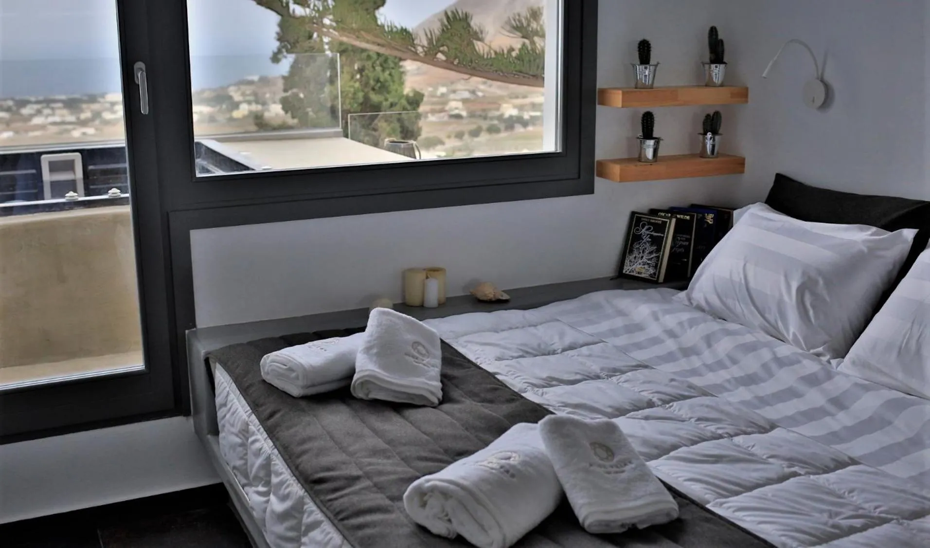 Bed in A Lux Villas Santorini