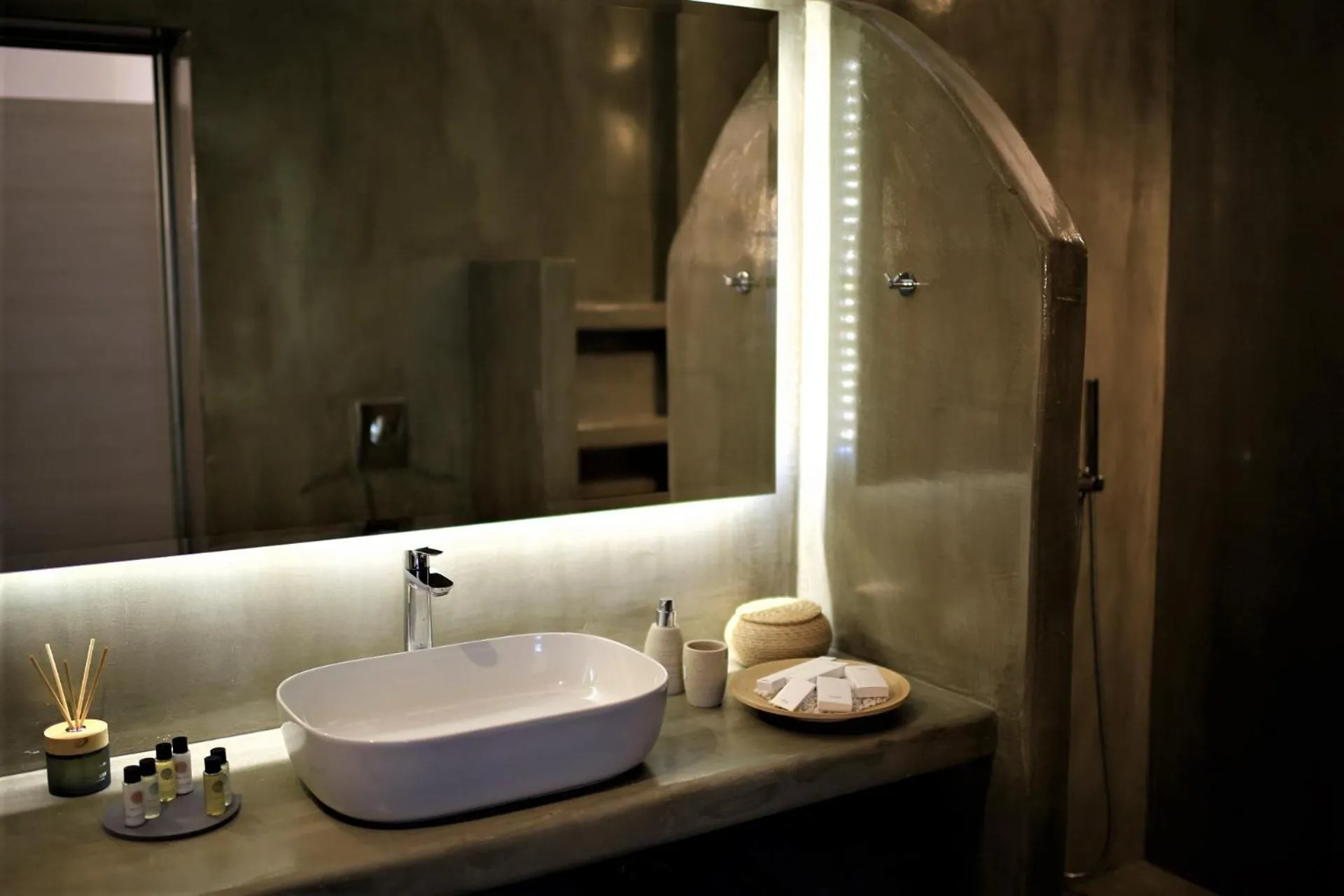 Shower in A Lux Villas Santorini