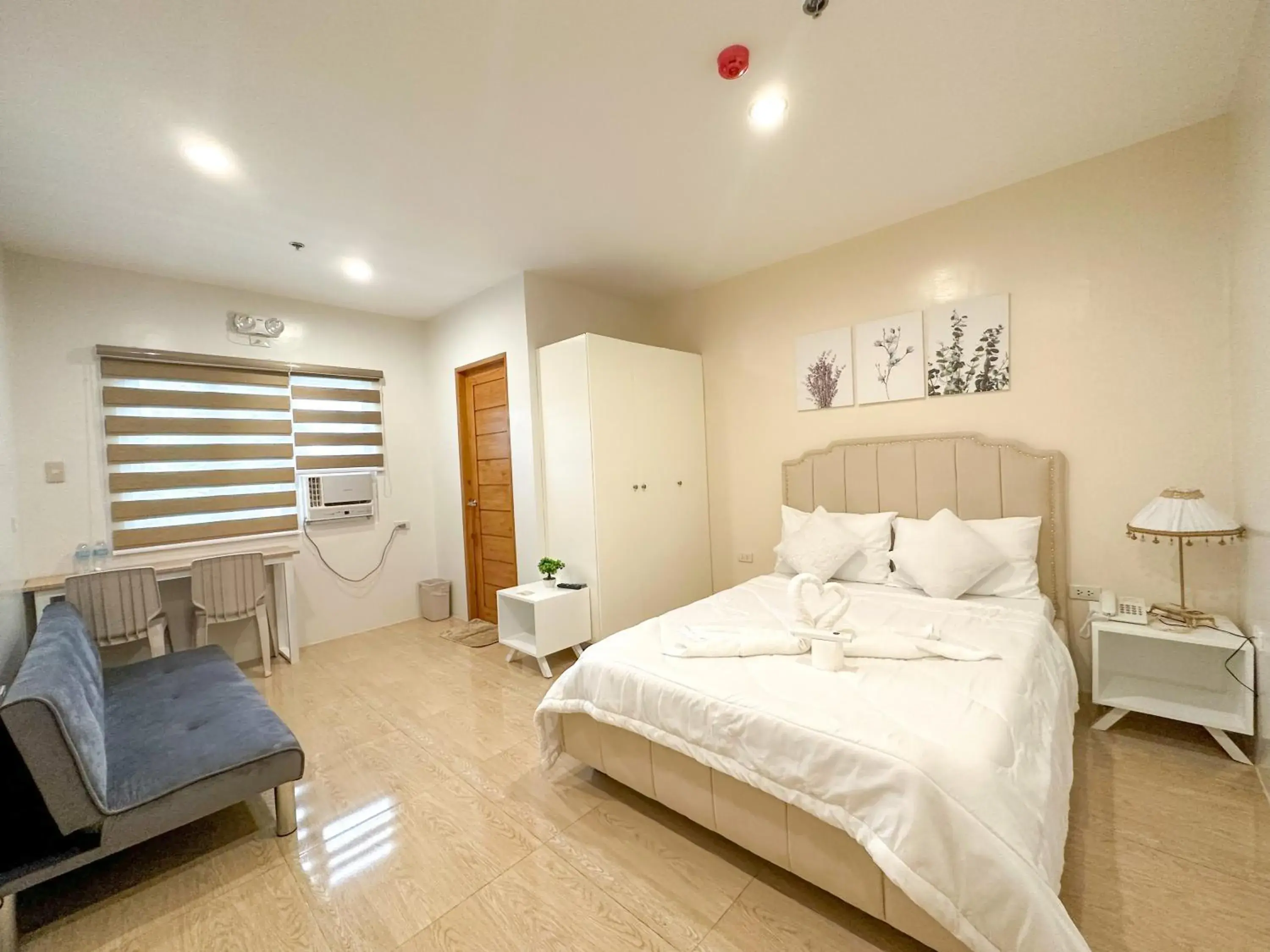 Bed in Casa Bicolandia Suites Bed in Casa Bicolandia Suites