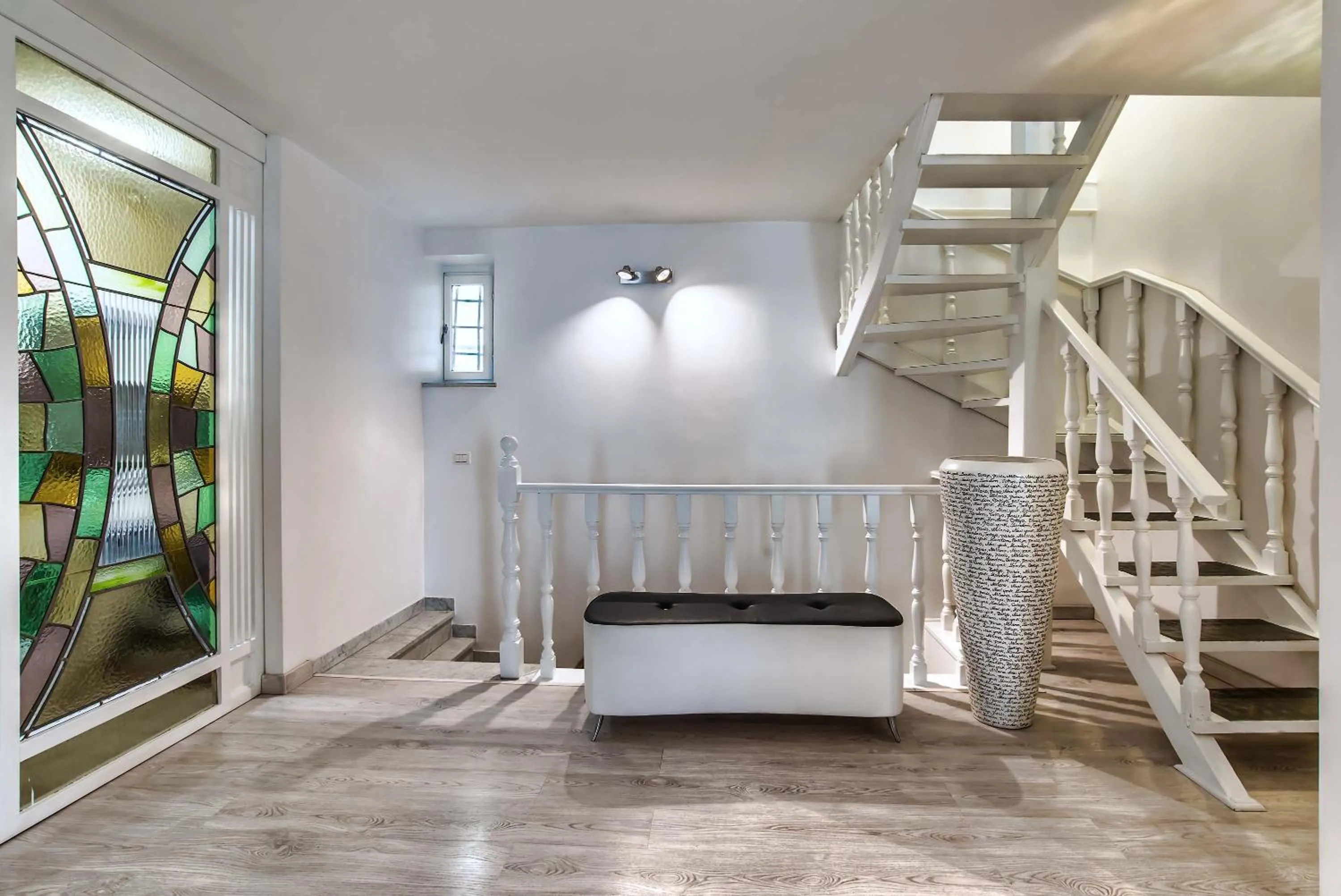 Living room in Black And White Suite
