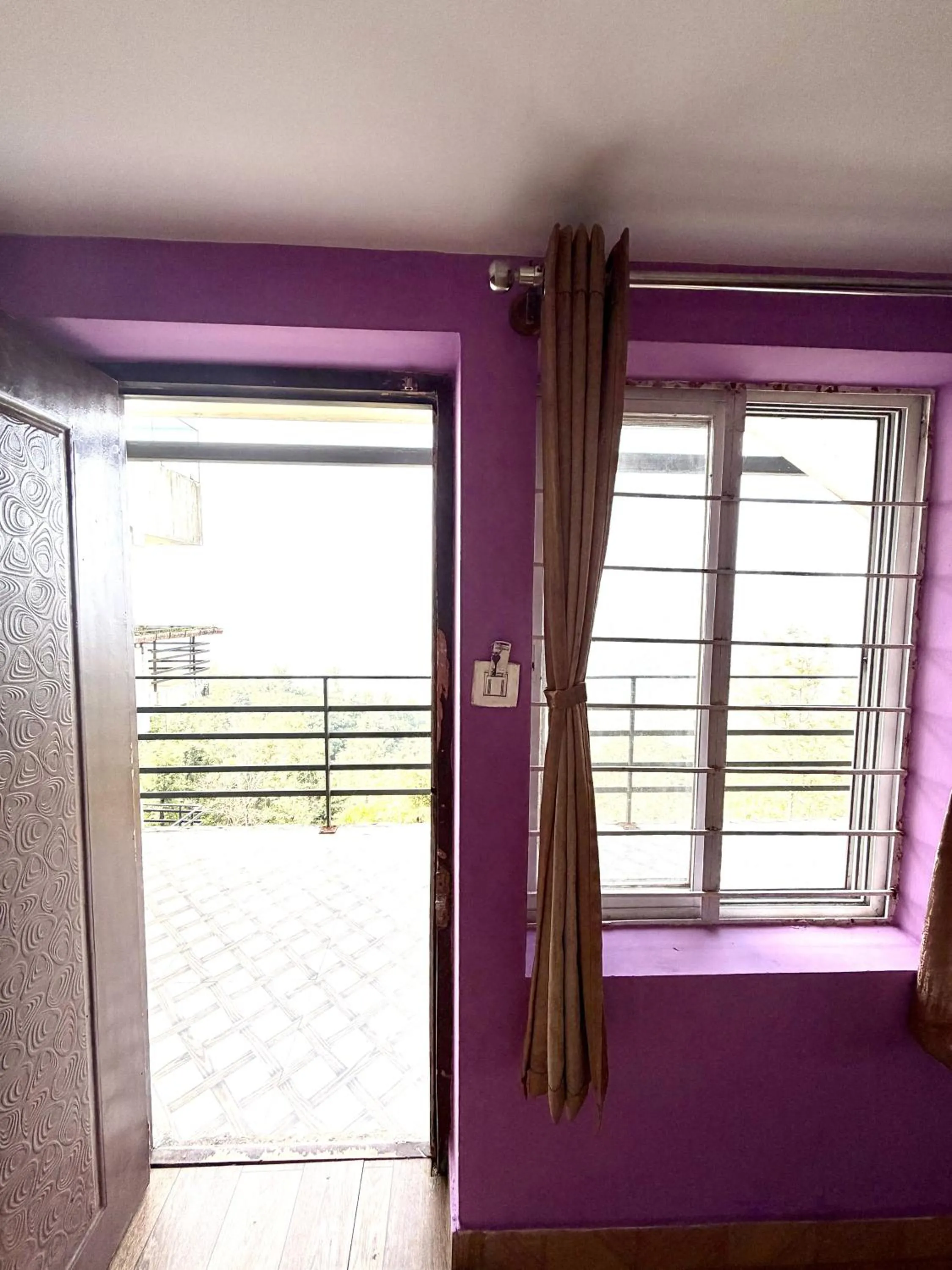 Standard Twin Room with Mountain View in kollanoor guest house