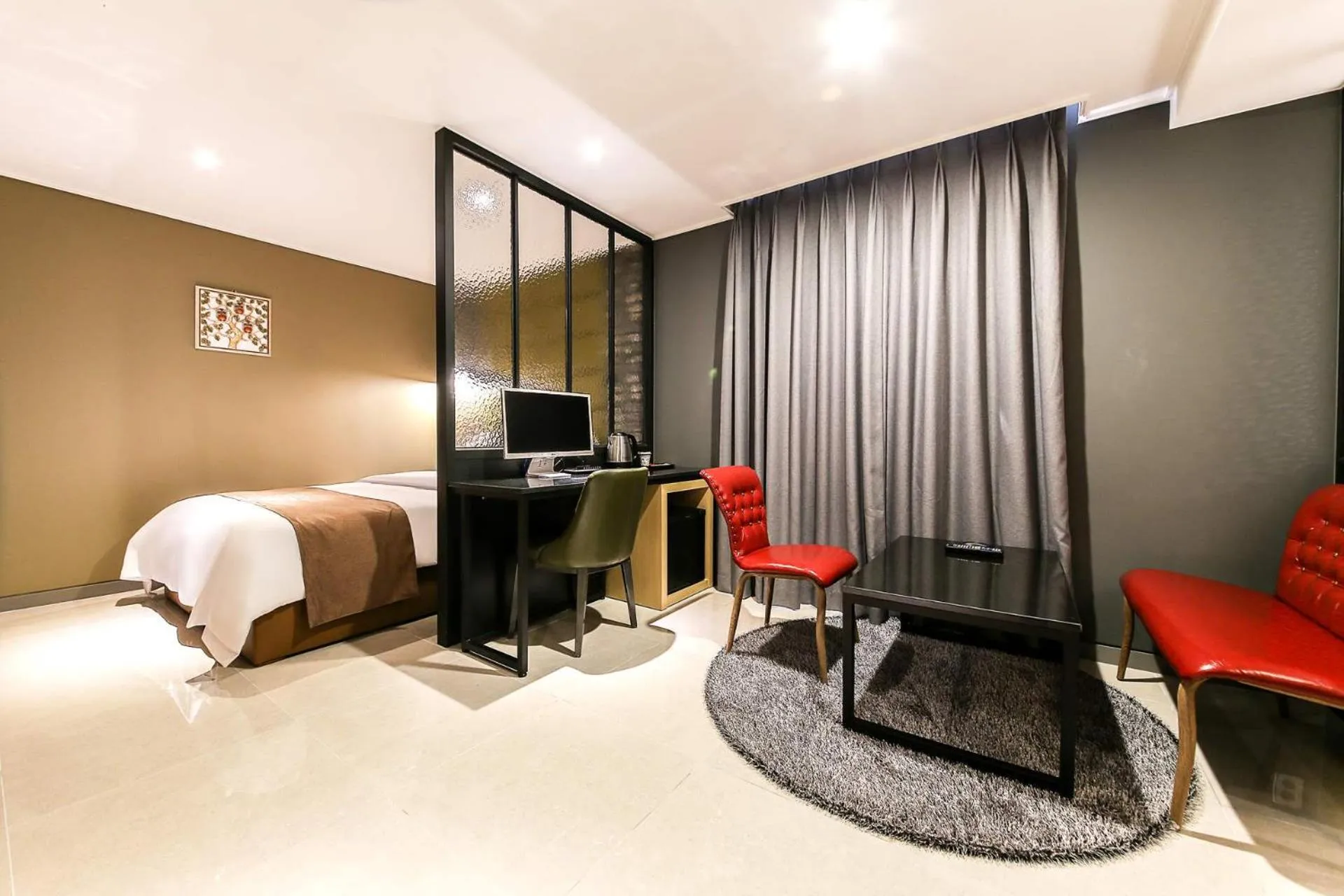 Bed in Docking Hotel