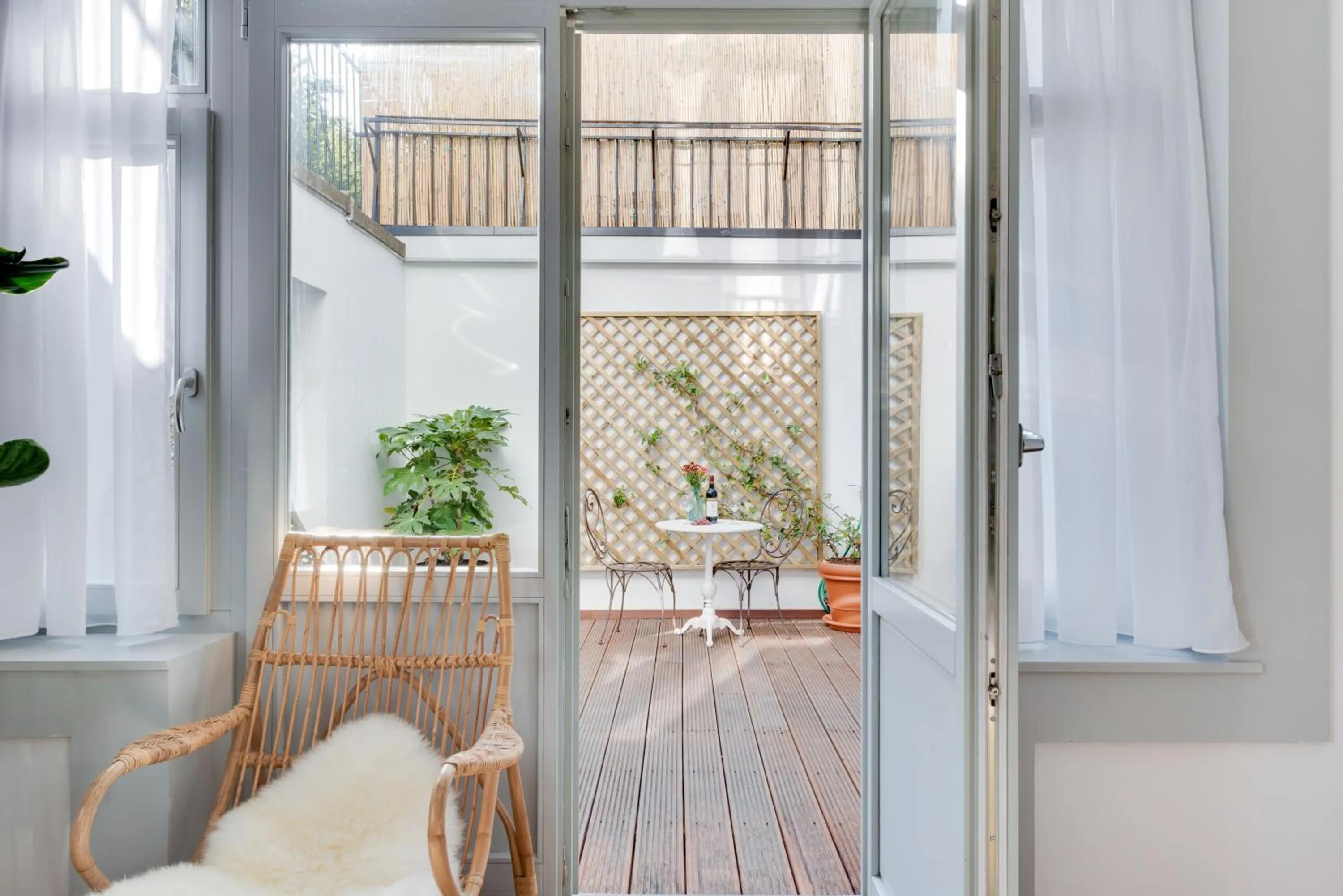 Balcony/Terrace in Newton Boutique Hotel Residences - Brussels EU Area