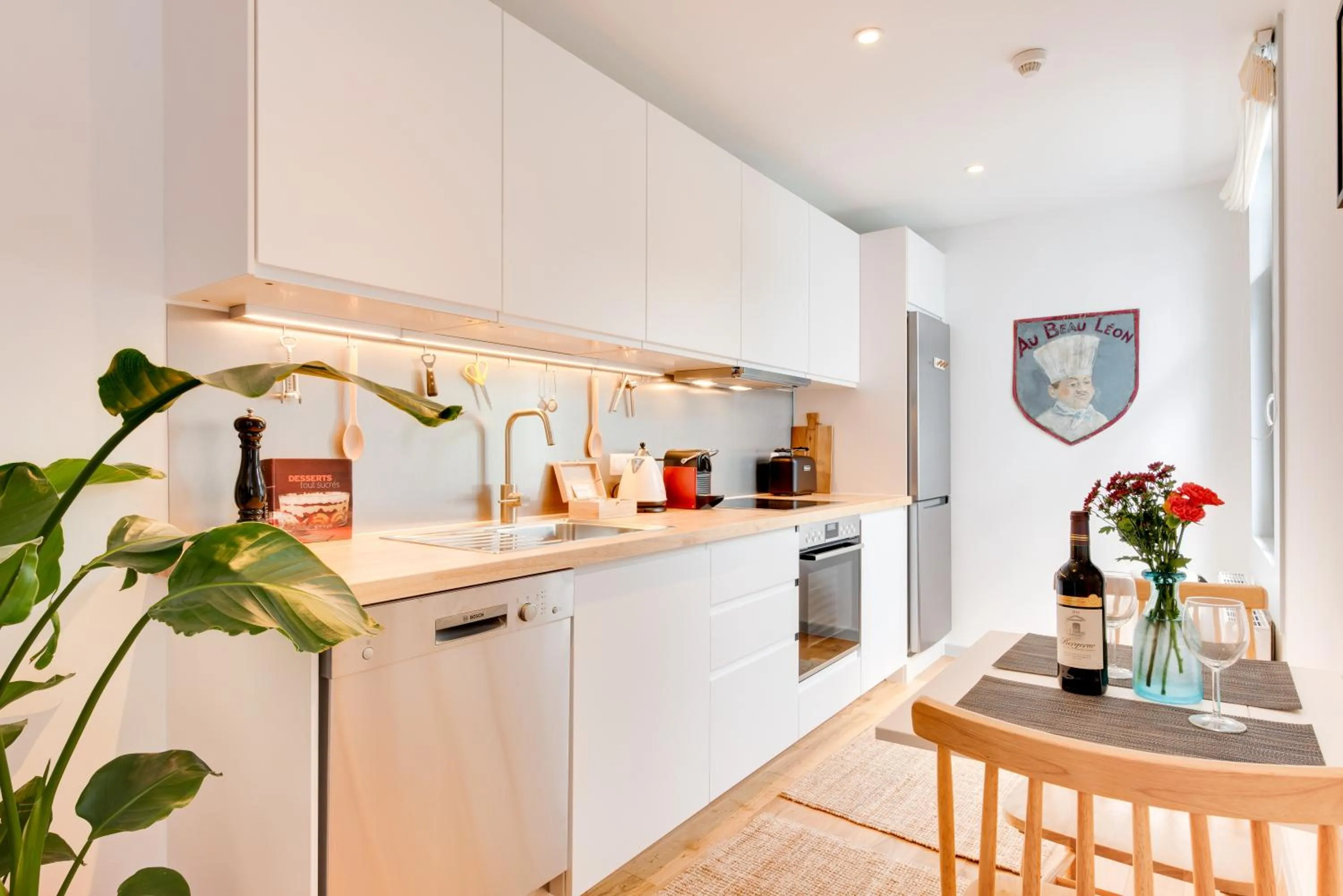 Kitchen or kitchenette in Newton Boutique Hotel Residences - Brussels EU Area