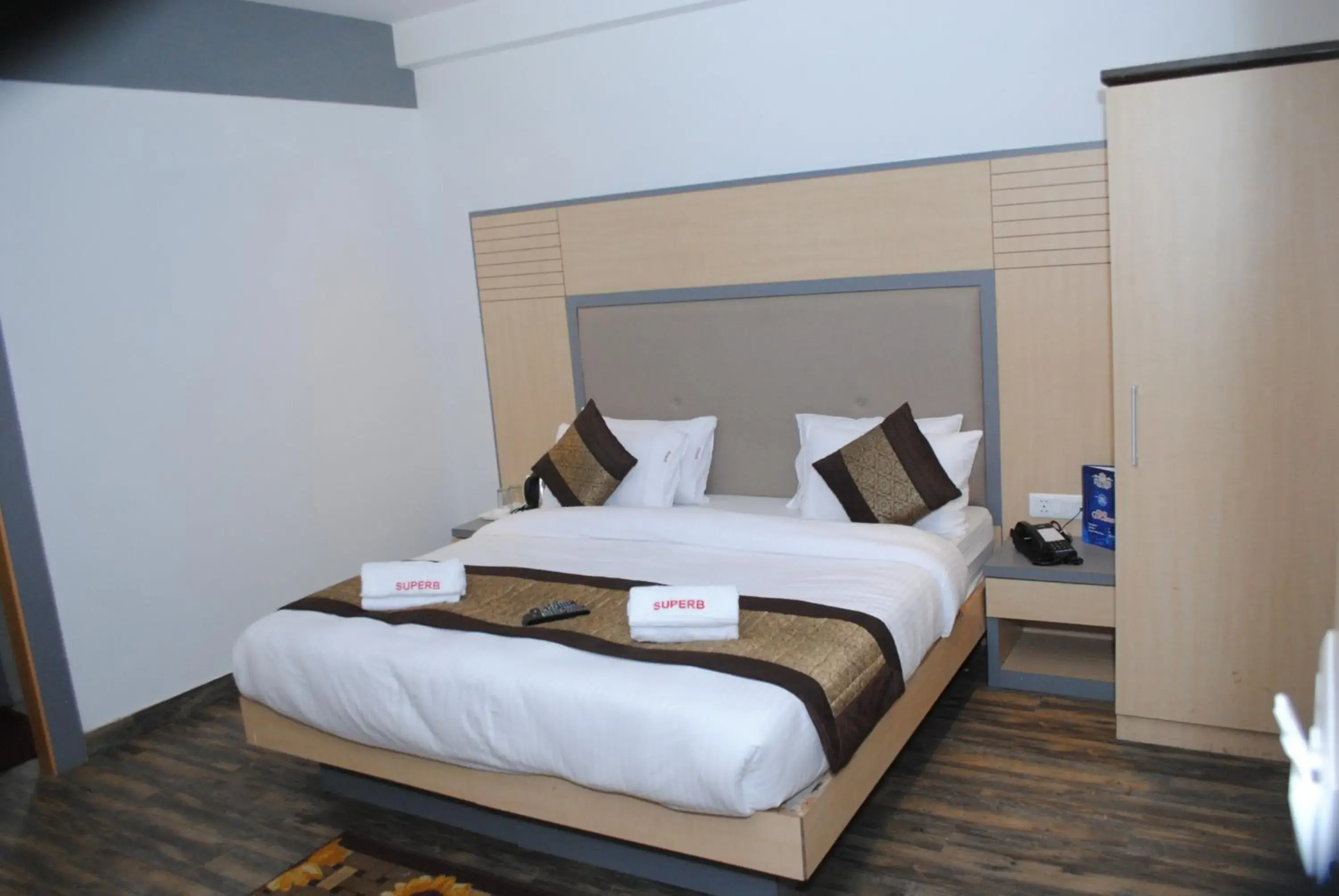 Bedroom, Bed in Hotel Superb 5 Mins Walk From New Delhi Station Bedroom, Bed in Hotel Superb 5 Mins Walk From New Delhi Station