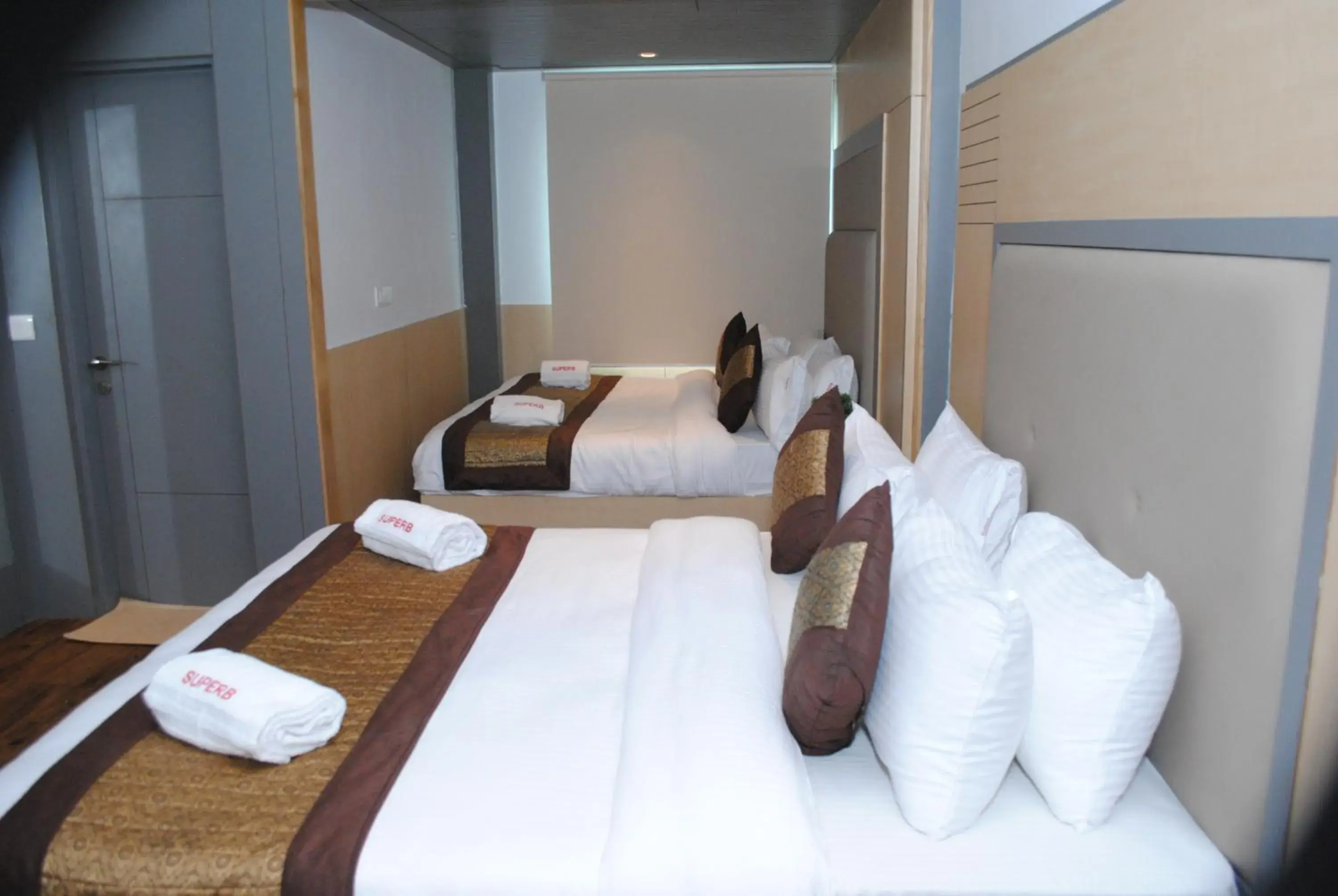 Bedroom, Bed in Hotel Superb 5 Mins Walk From New Delhi Station Bedroom, Bed in Hotel Superb 5 Mins Walk From New Delhi Station