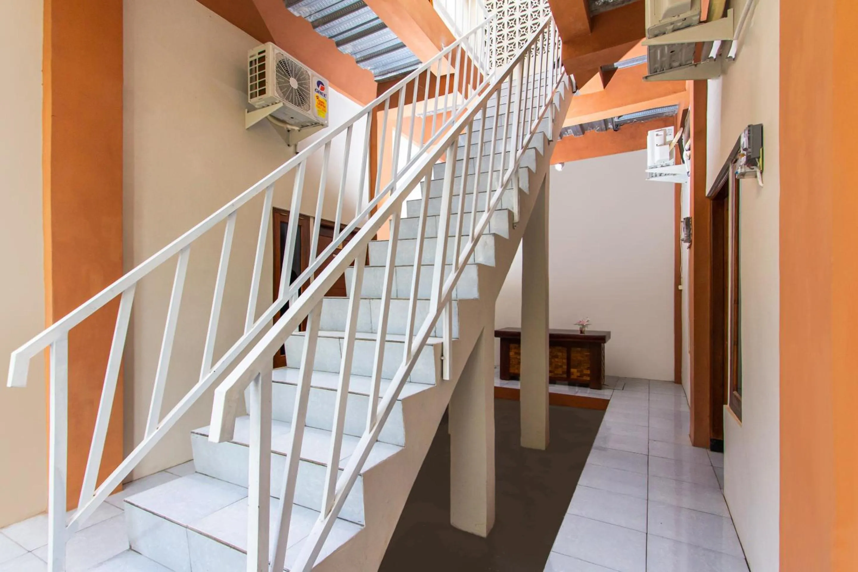 Lobby or reception in Hotel O Homestay Wak Gobenk