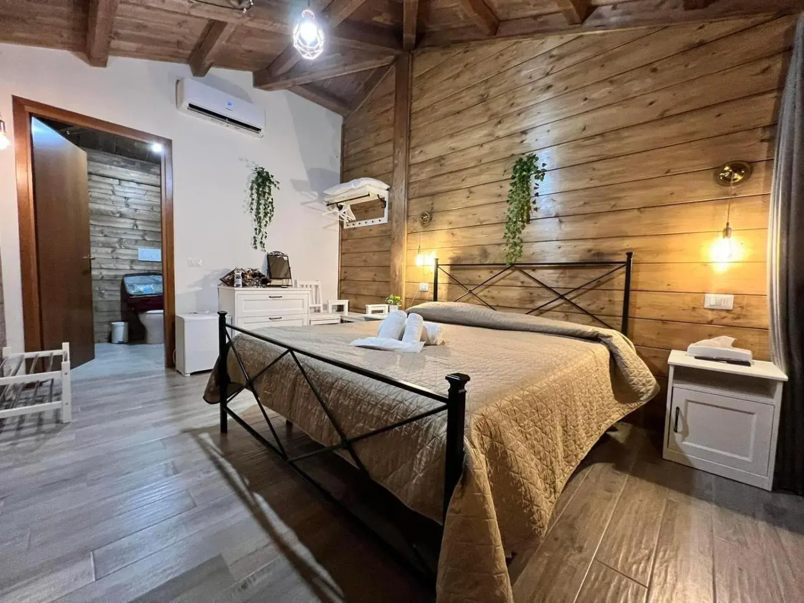 Classic Double Room in Resort Umbria Spa Classic Double Room in Resort Umbria Spa