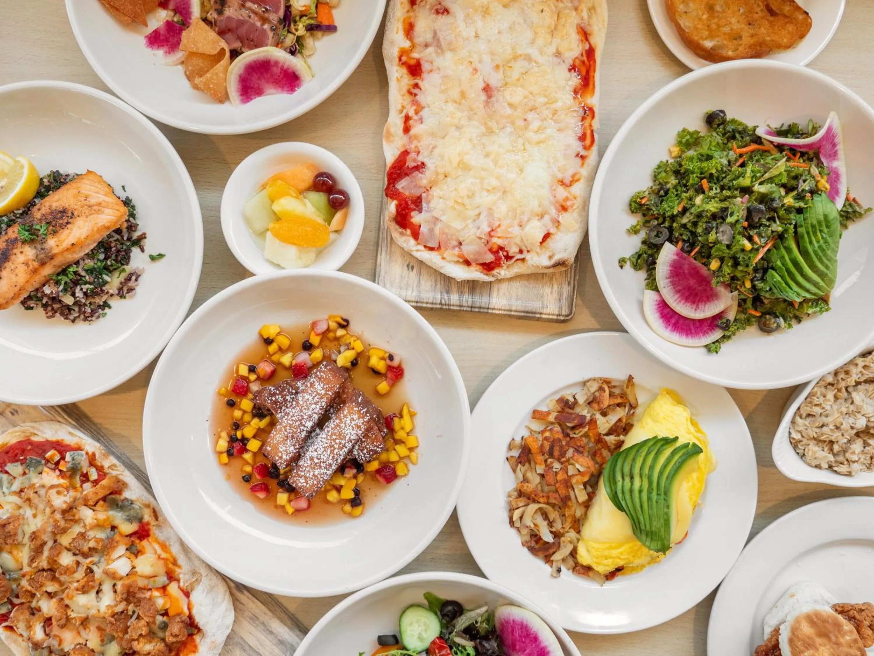 Restaurant/places to eat in Coast Burbank Hotel