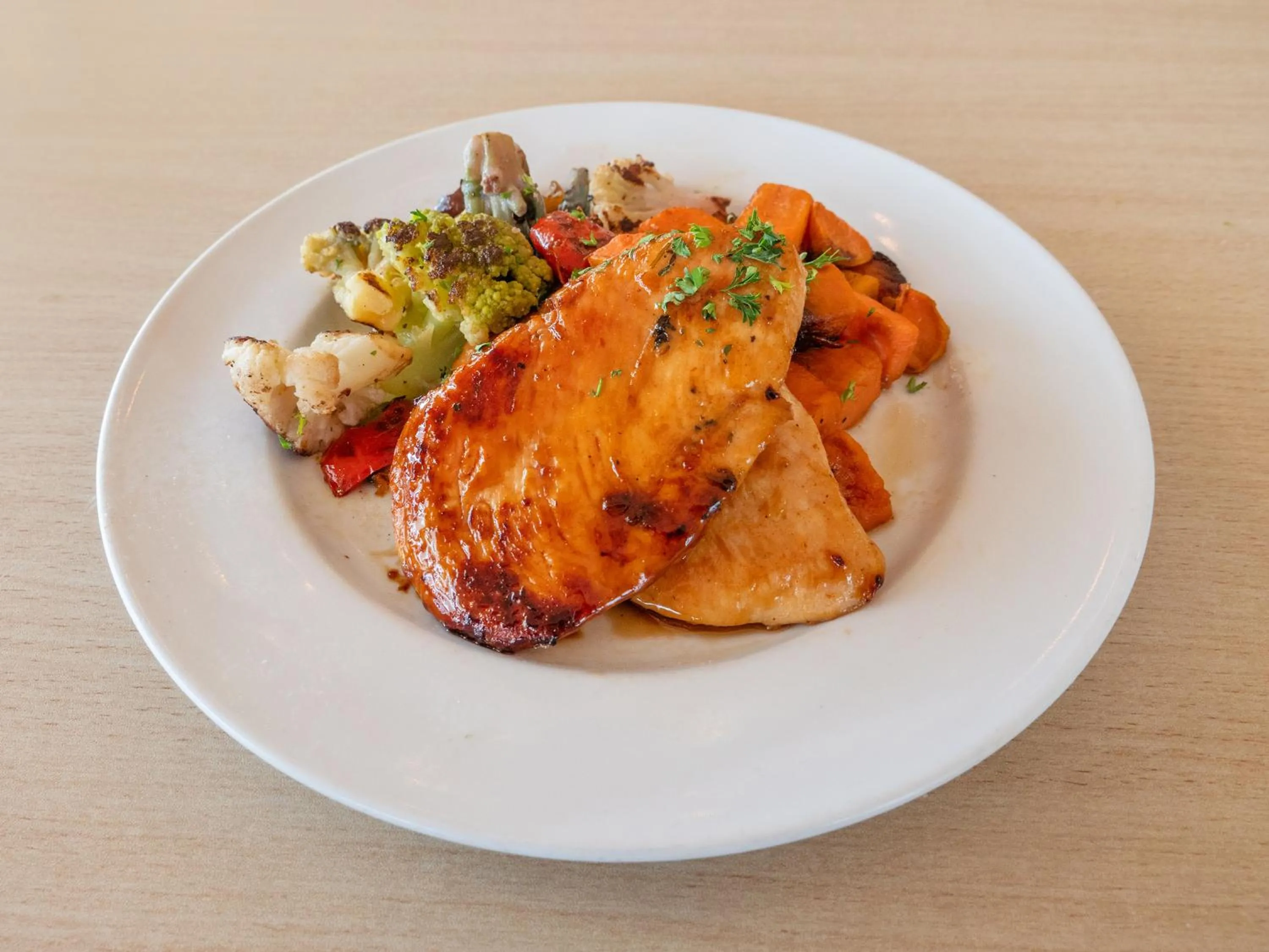 Restaurant/places to eat in Coast Burbank Hotel