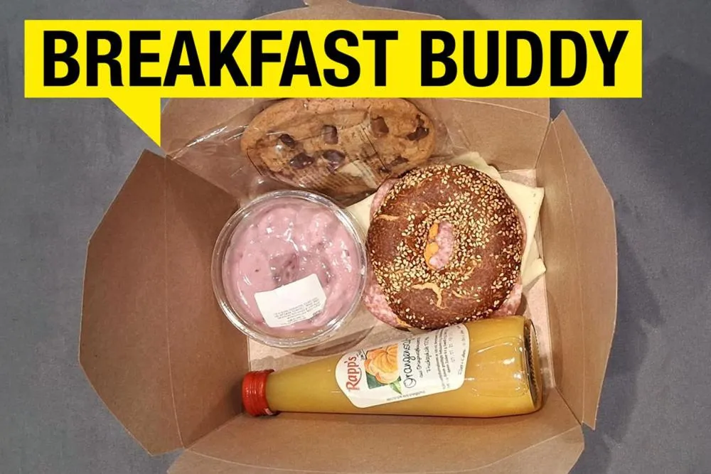 Breakfast in ipartment Frankfurt Airport