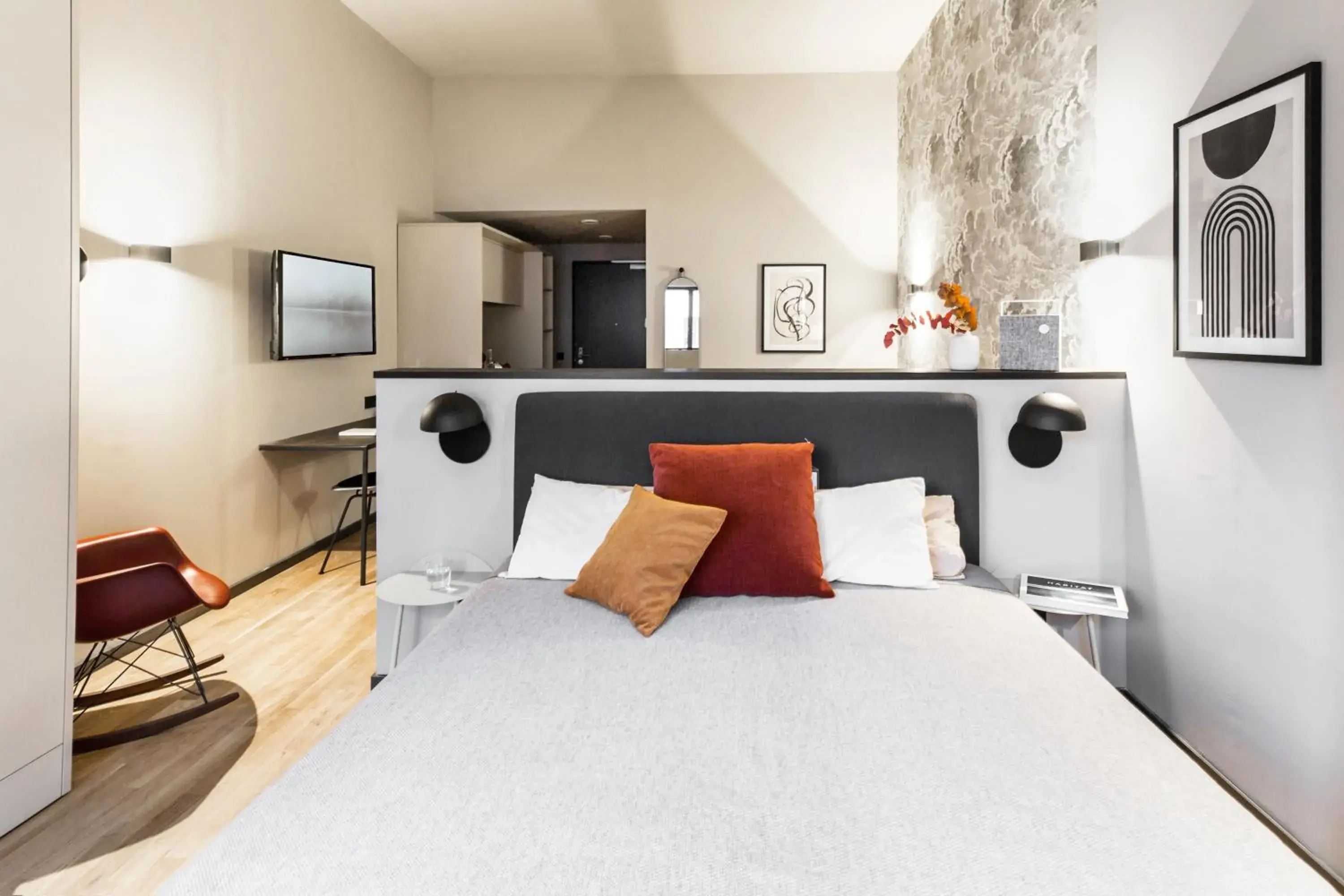 Bedroom, Bed in ipartment Frankfurt Airport Bedroom, Bed in ipartment Frankfurt Airport