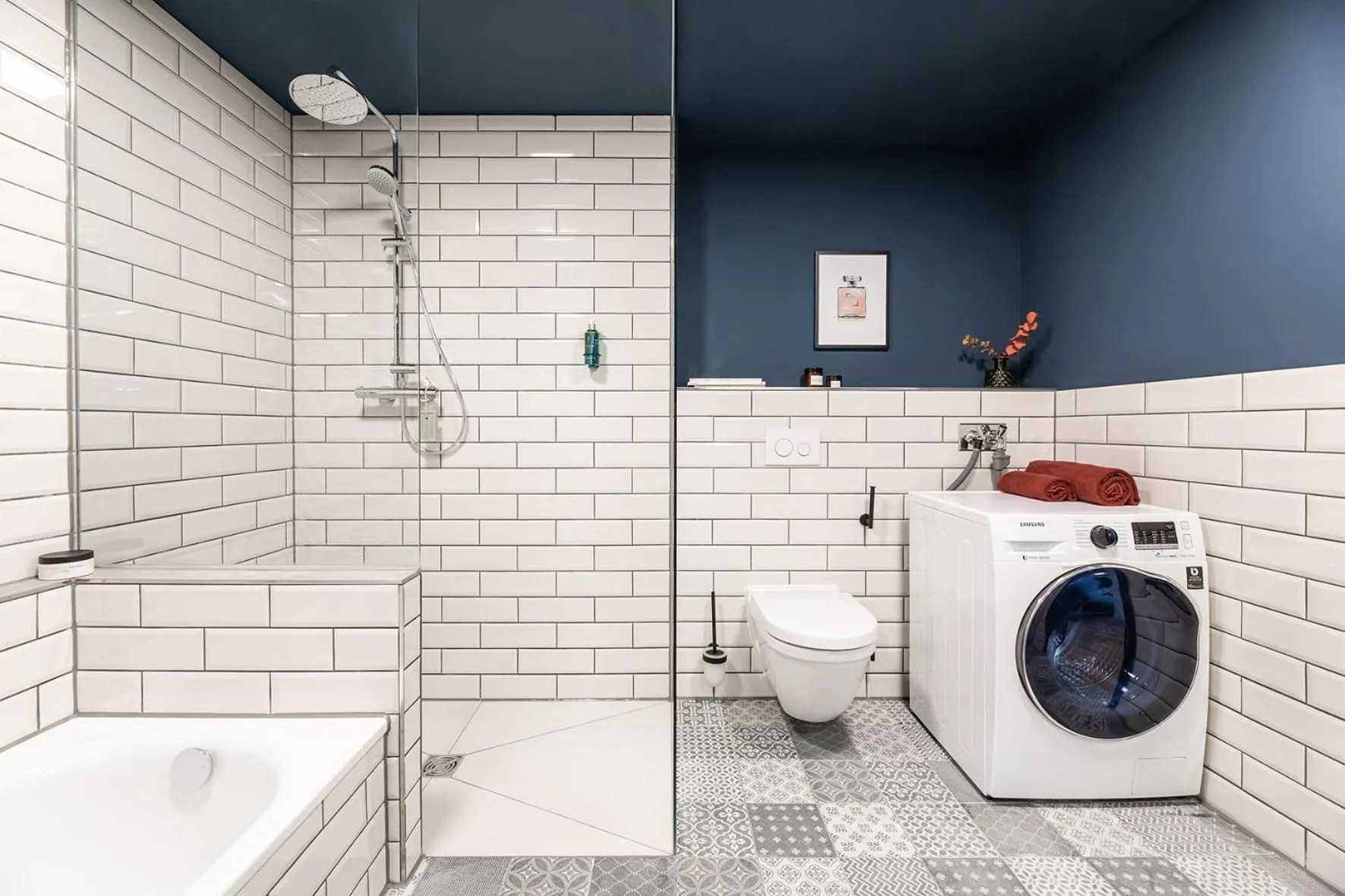 Bathroom in ipartment Frankfurt Airport