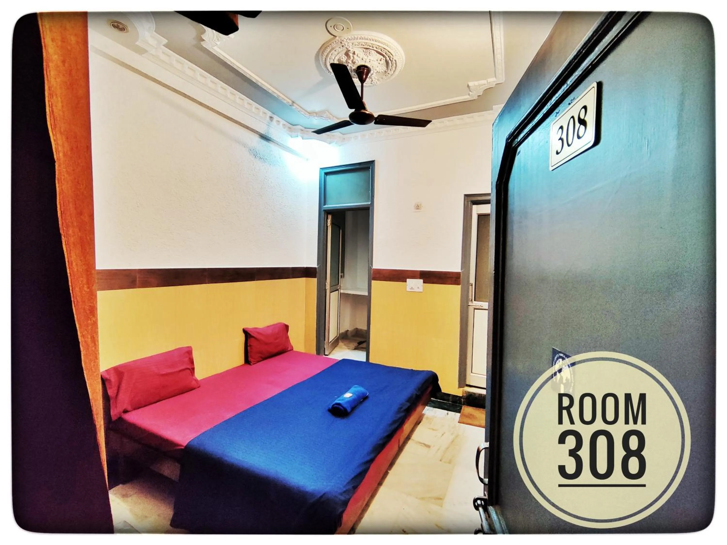 Bed in Hotel Ganga View