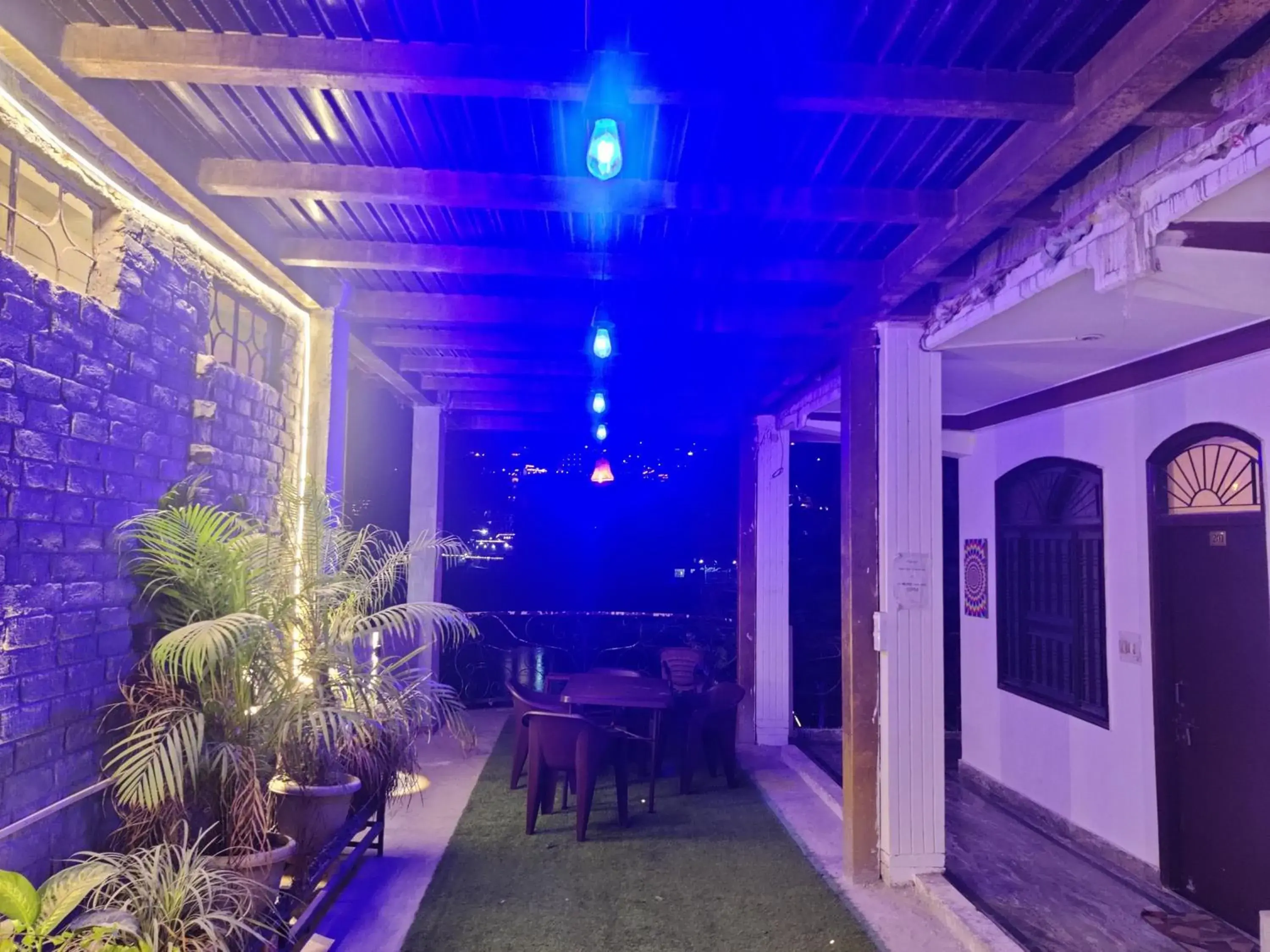 Patio in Hotel Ganga View Patio in Hotel Ganga View