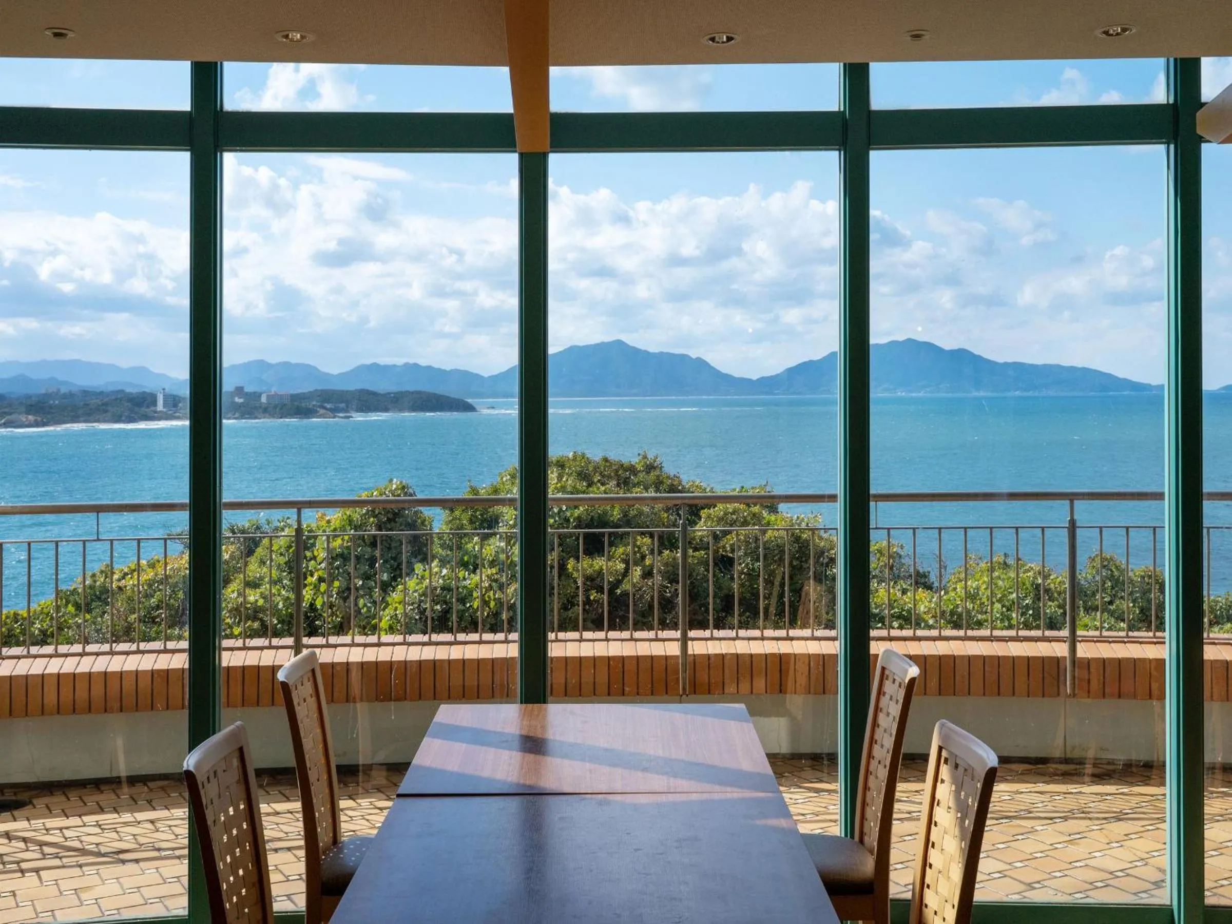 Restaurant/places to eat in KAMENOI HOTEL Genkainada