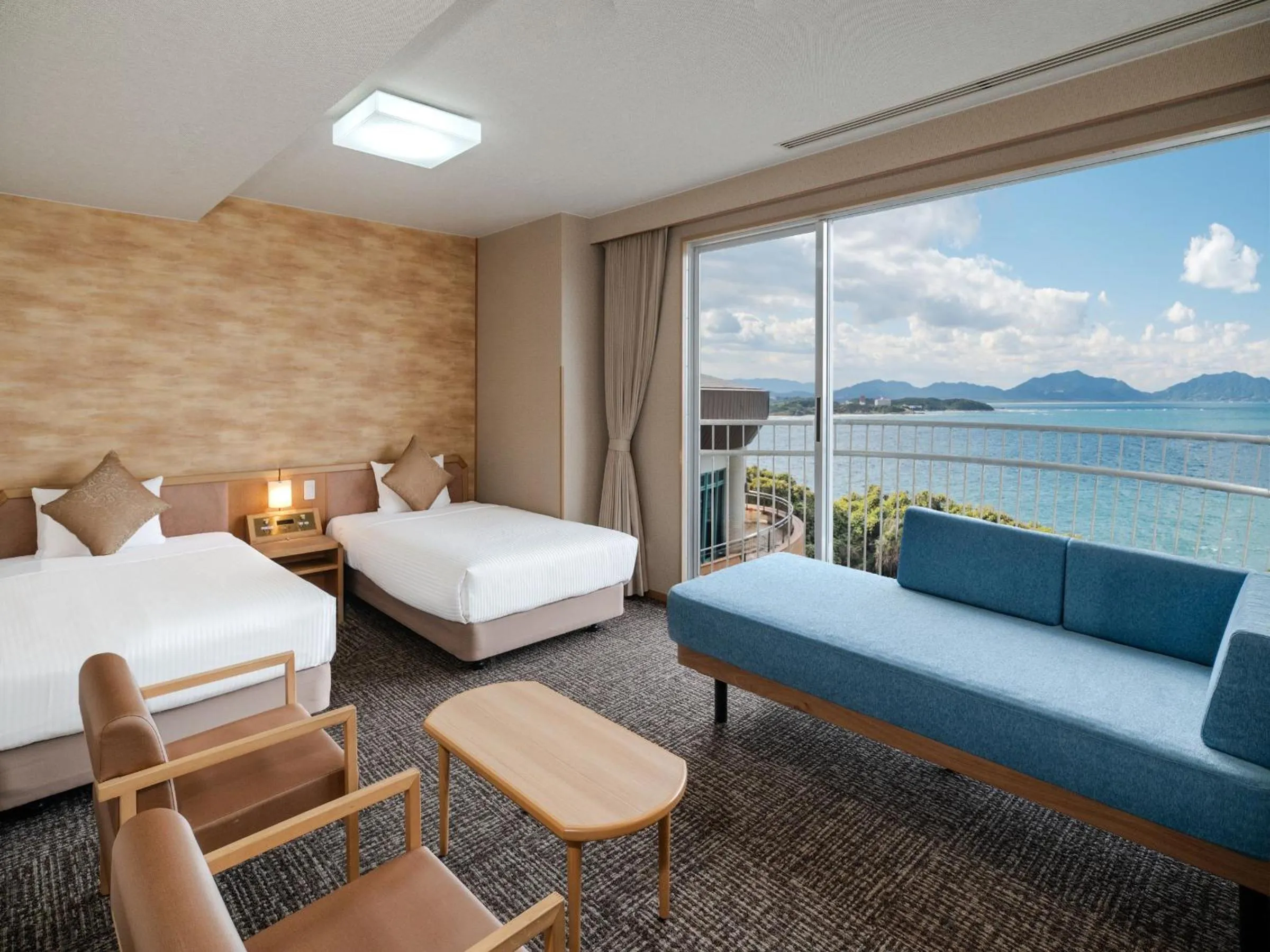 Photo of the whole room, Bed in KAMENOI HOTEL Genkainada