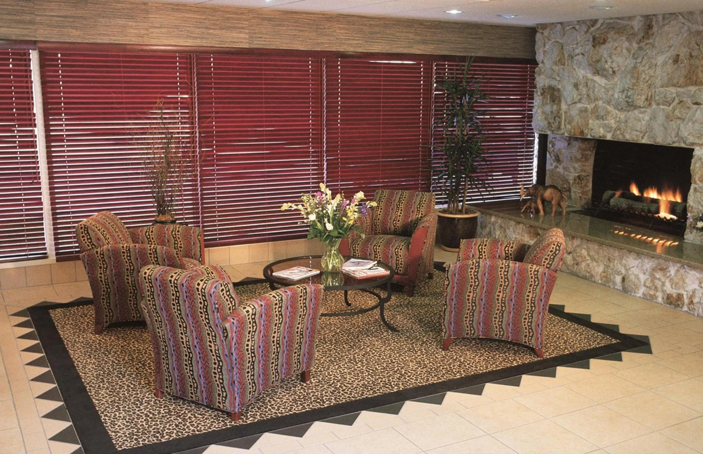 Lobby or reception in Safari Inn, a Coast Hotel