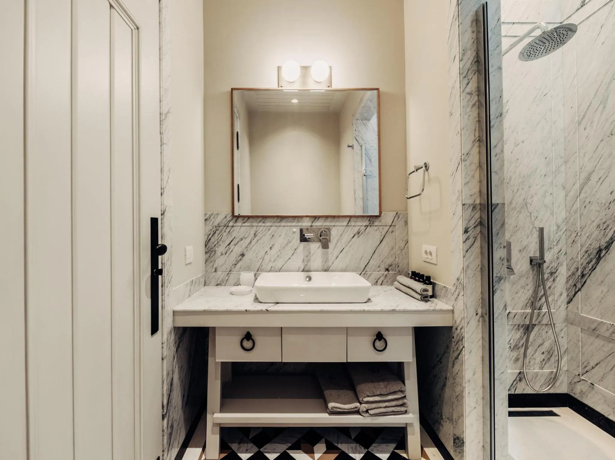 Bathroom in Bernadet Alaçatı
